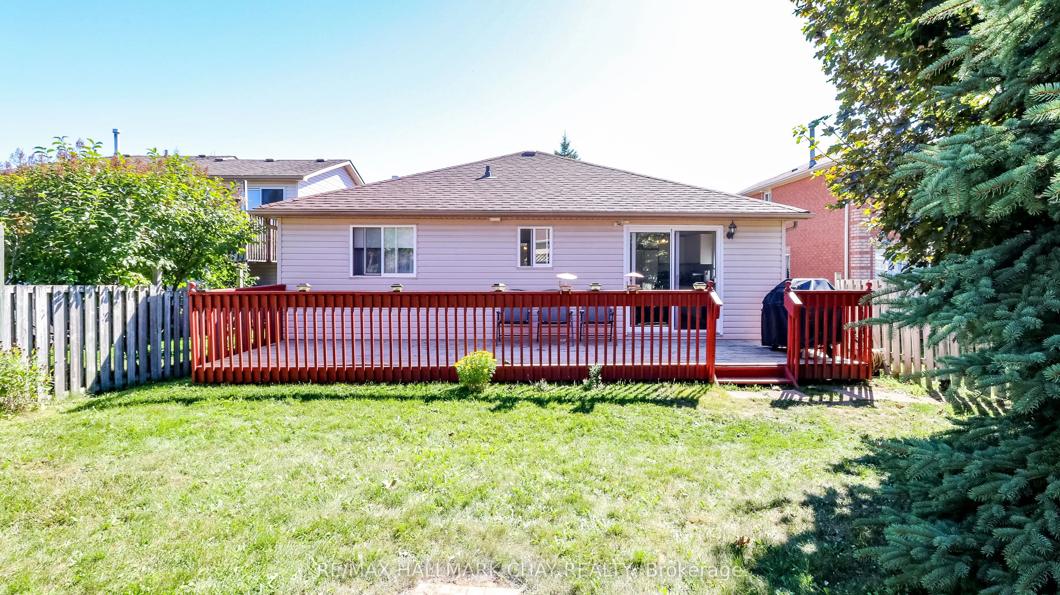 4 Hersey Crescent