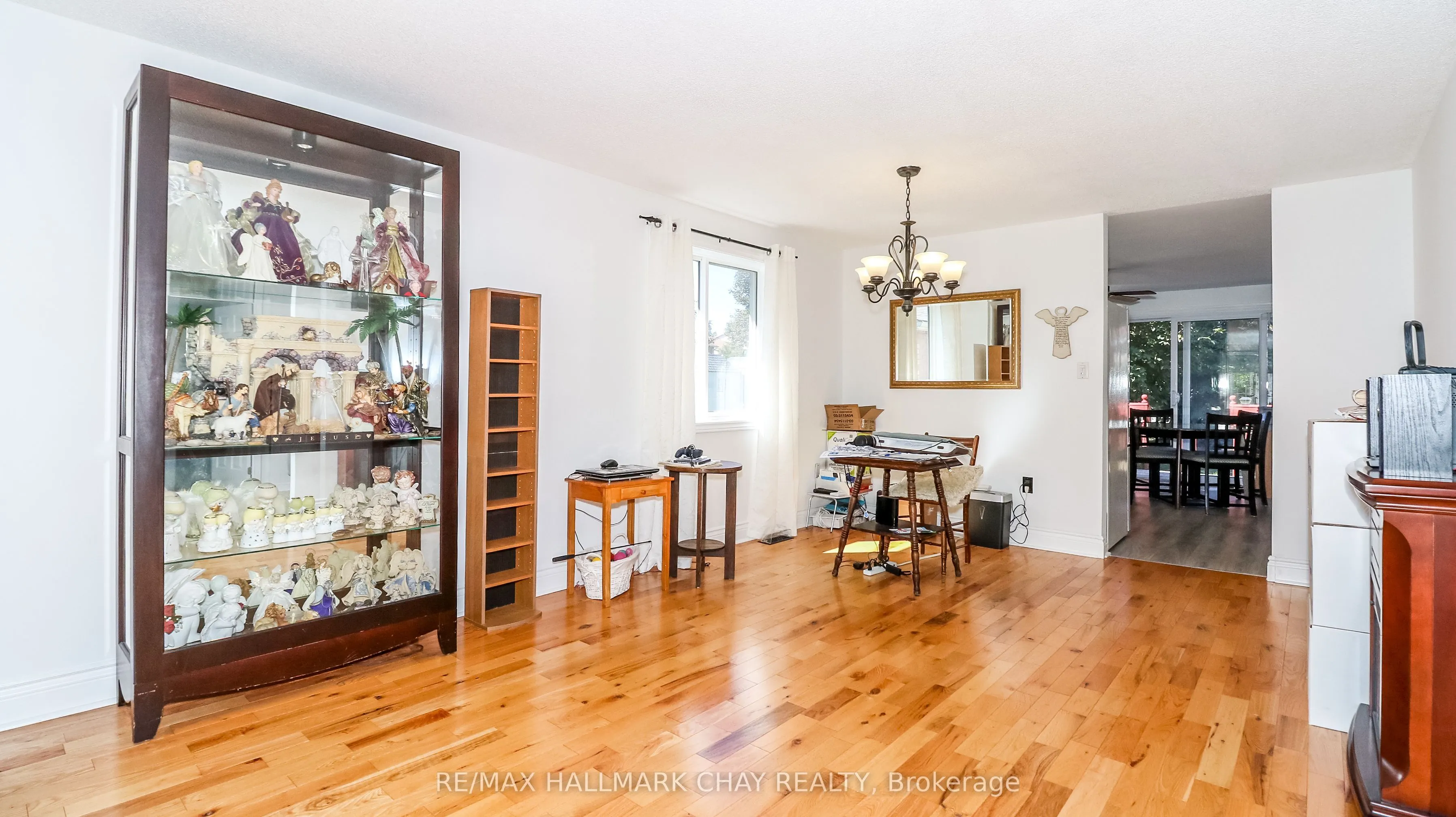 4 Hersey Crescent