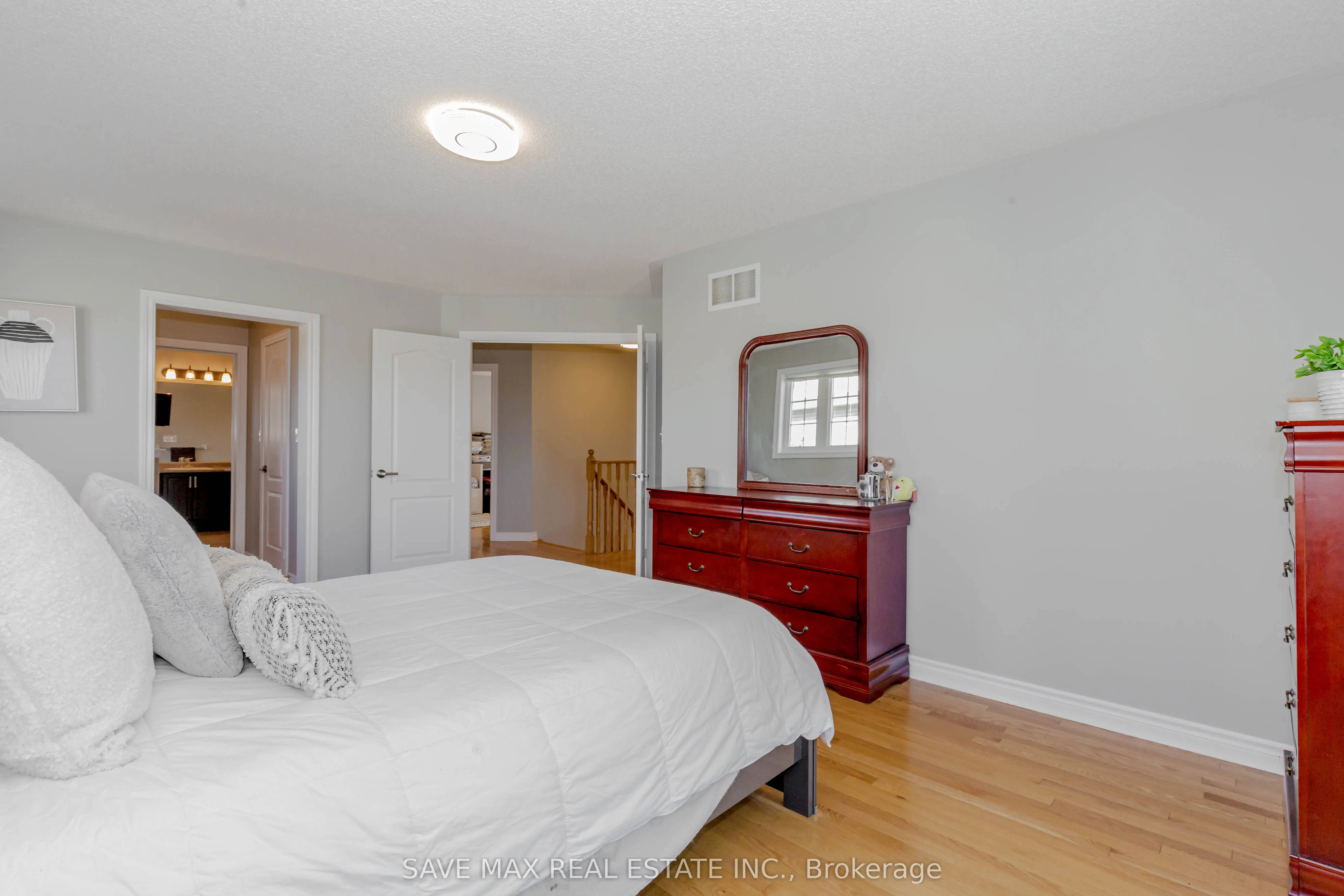 135 Prince William Way