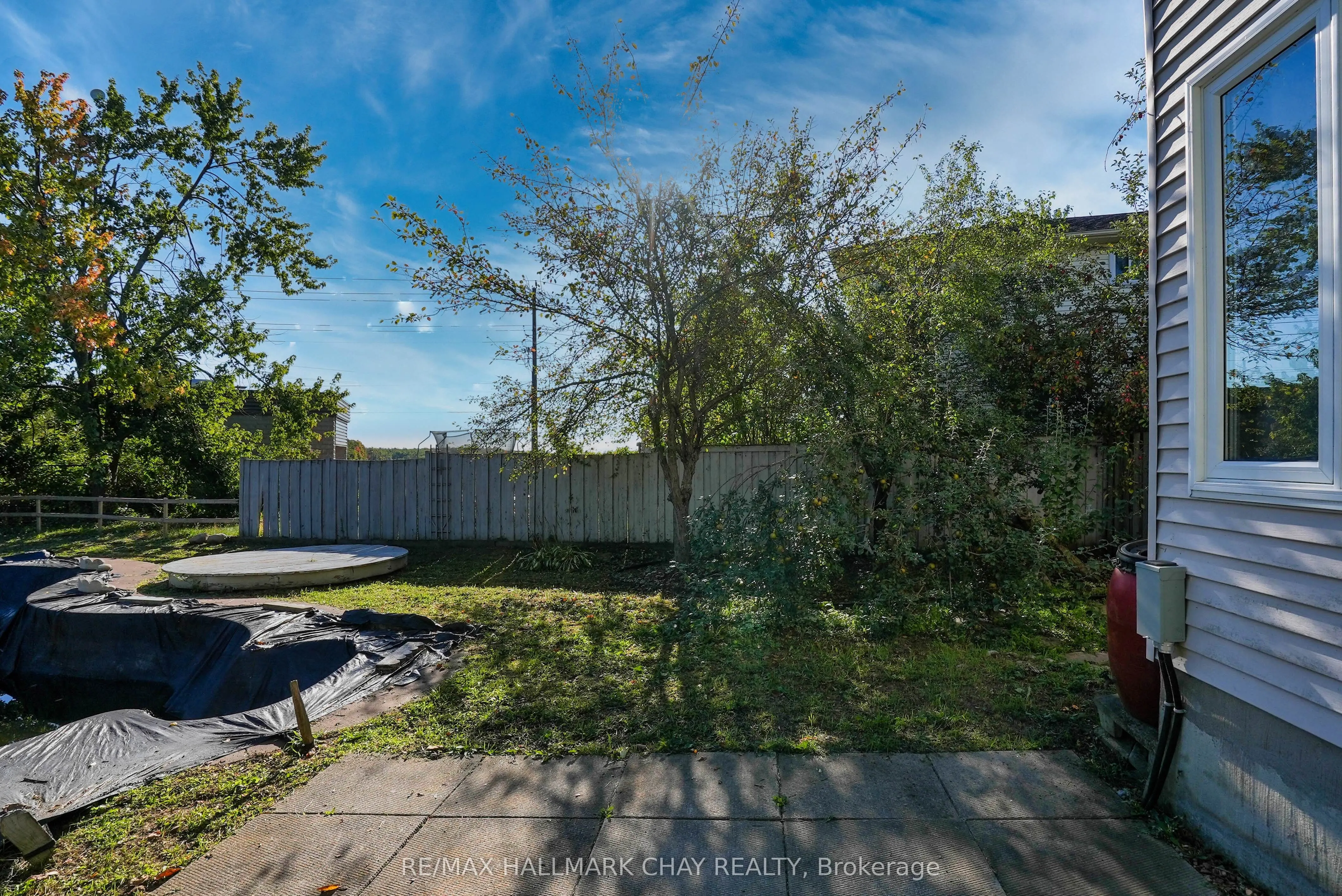30 Rosenfeld Drive