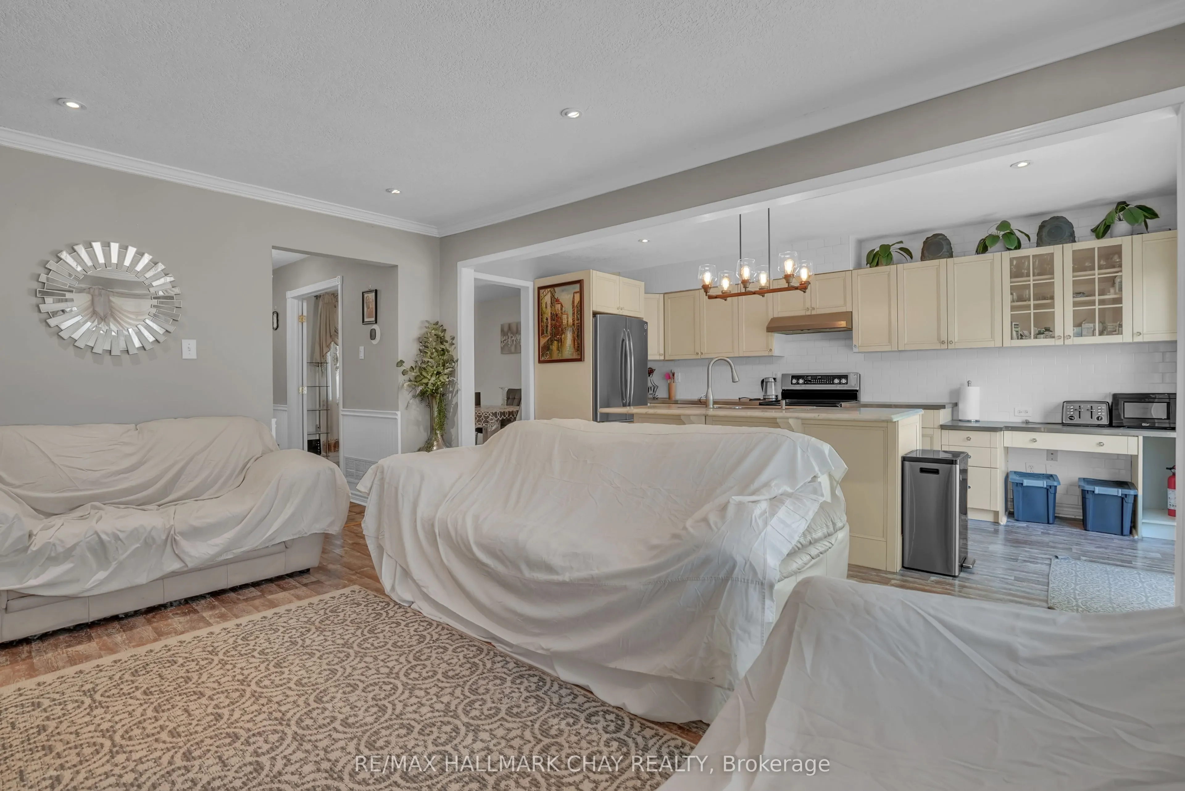 30 Rosenfeld Drive