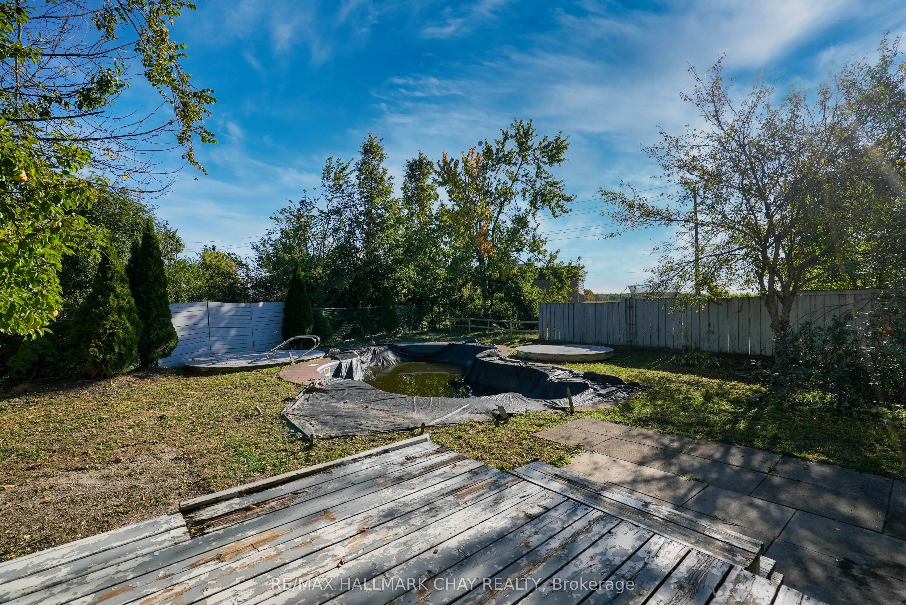 30 Rosenfeld Drive