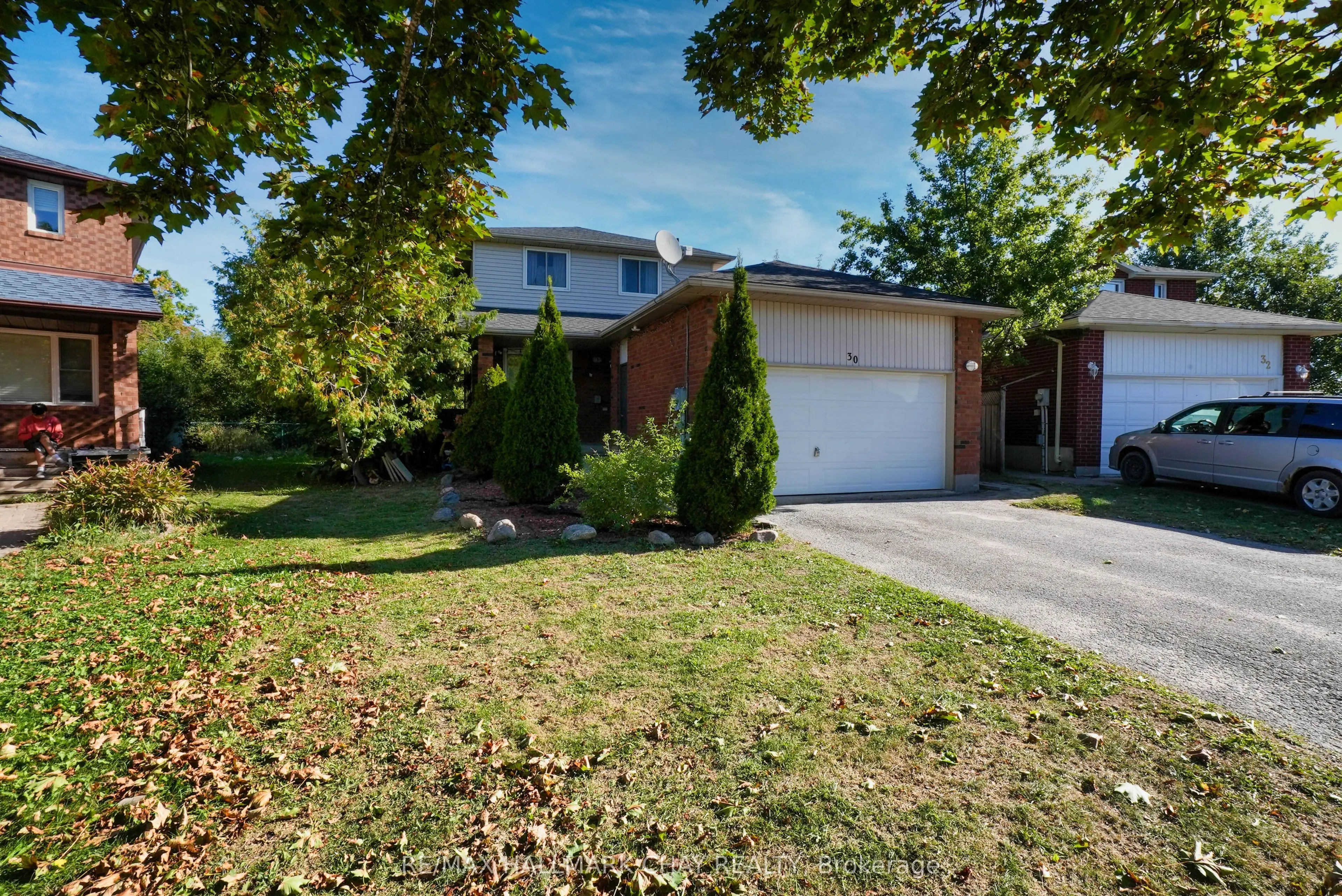30 Rosenfeld Drive
