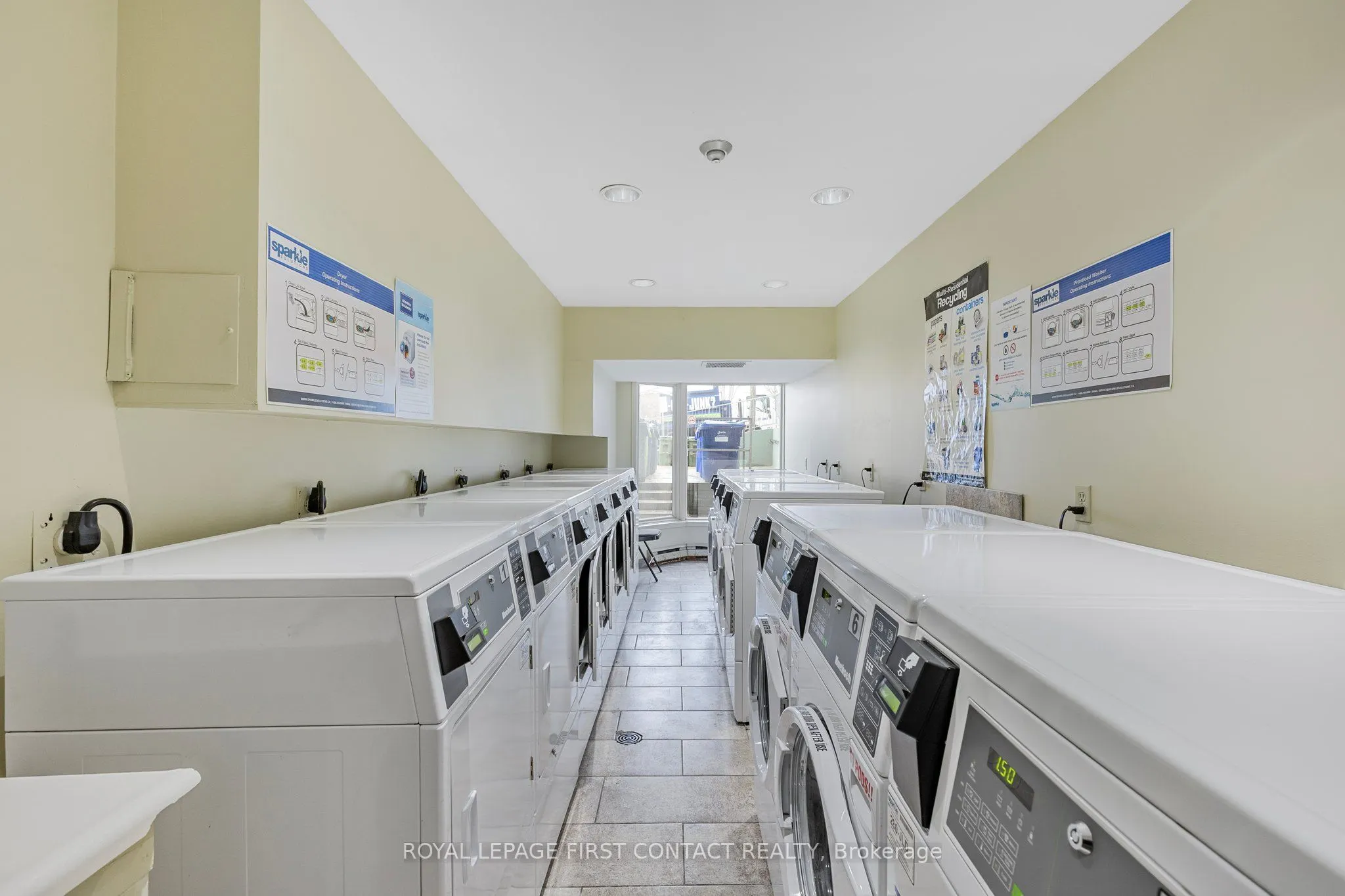 126 Bell Farm Road E, #B08