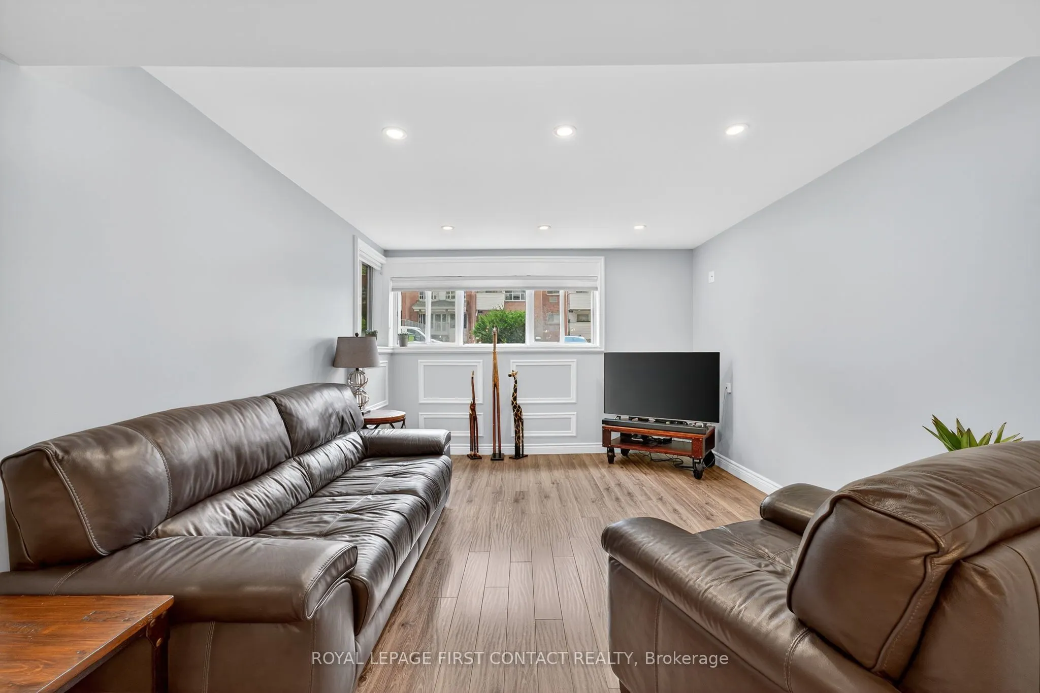 126 Bell Farm Road E, #B08