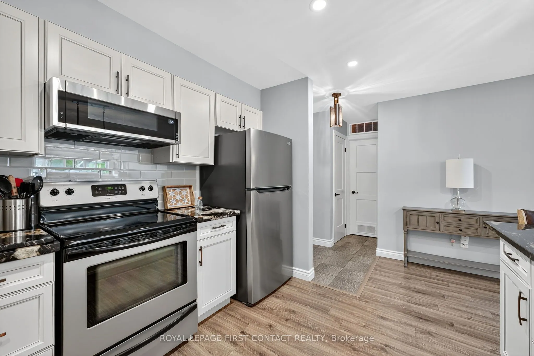 126 Bell Farm Road E, #B08
