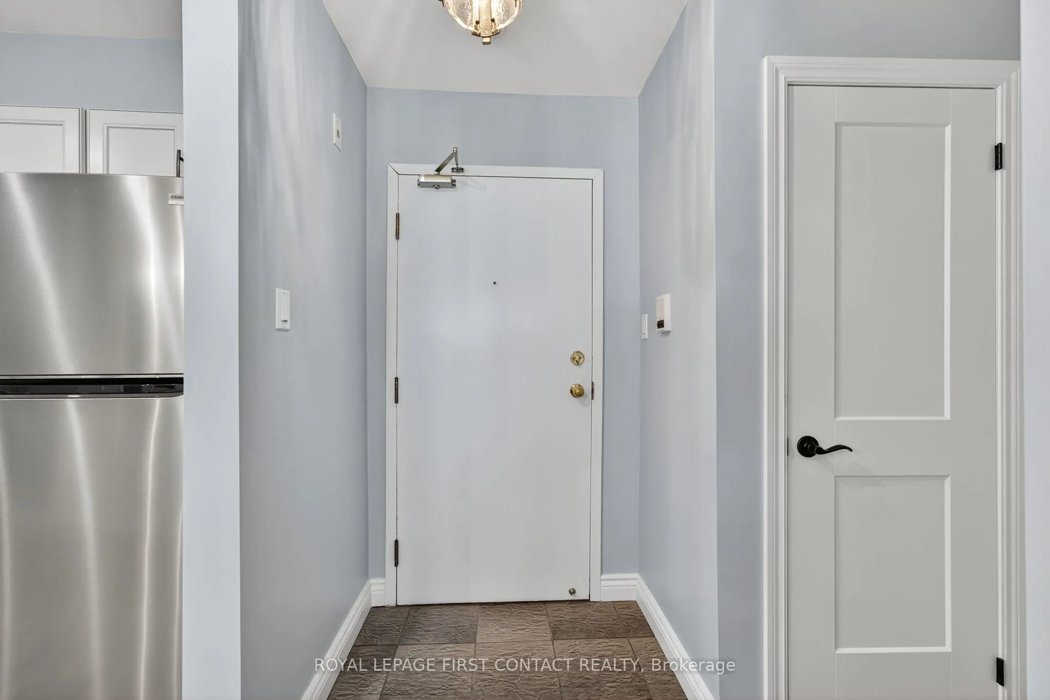 126 Bell Farm Road E, #B08