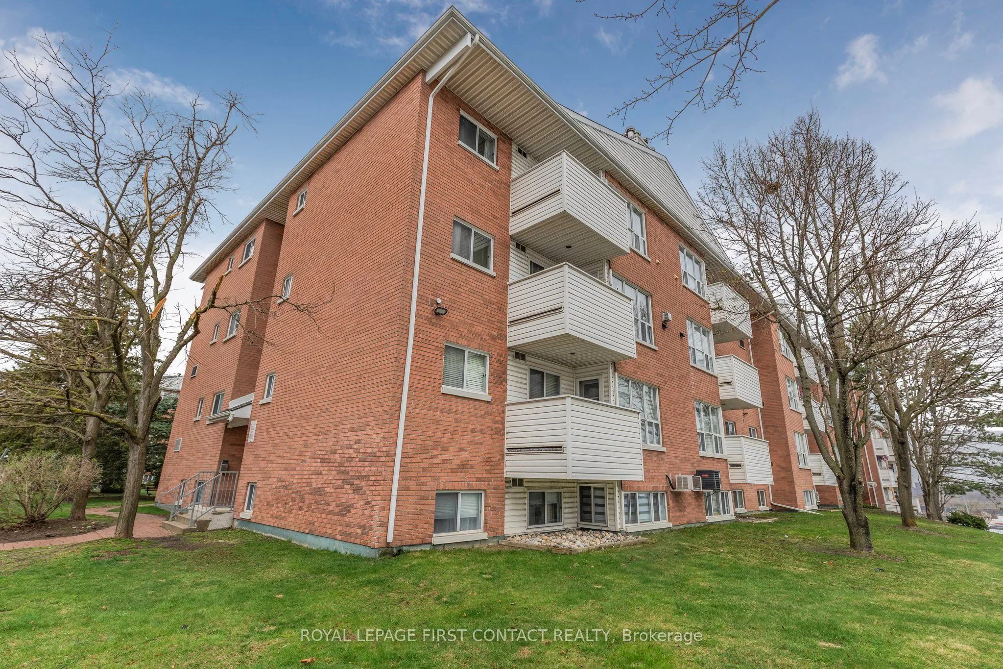126 Bell Farm Road E, #B08