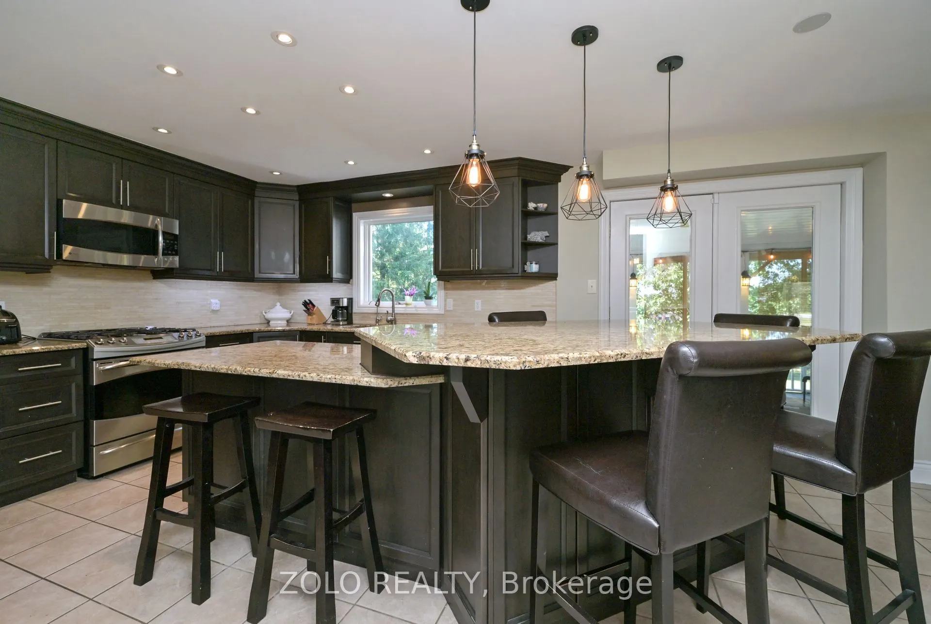 2038 SNOW VALLEY Road