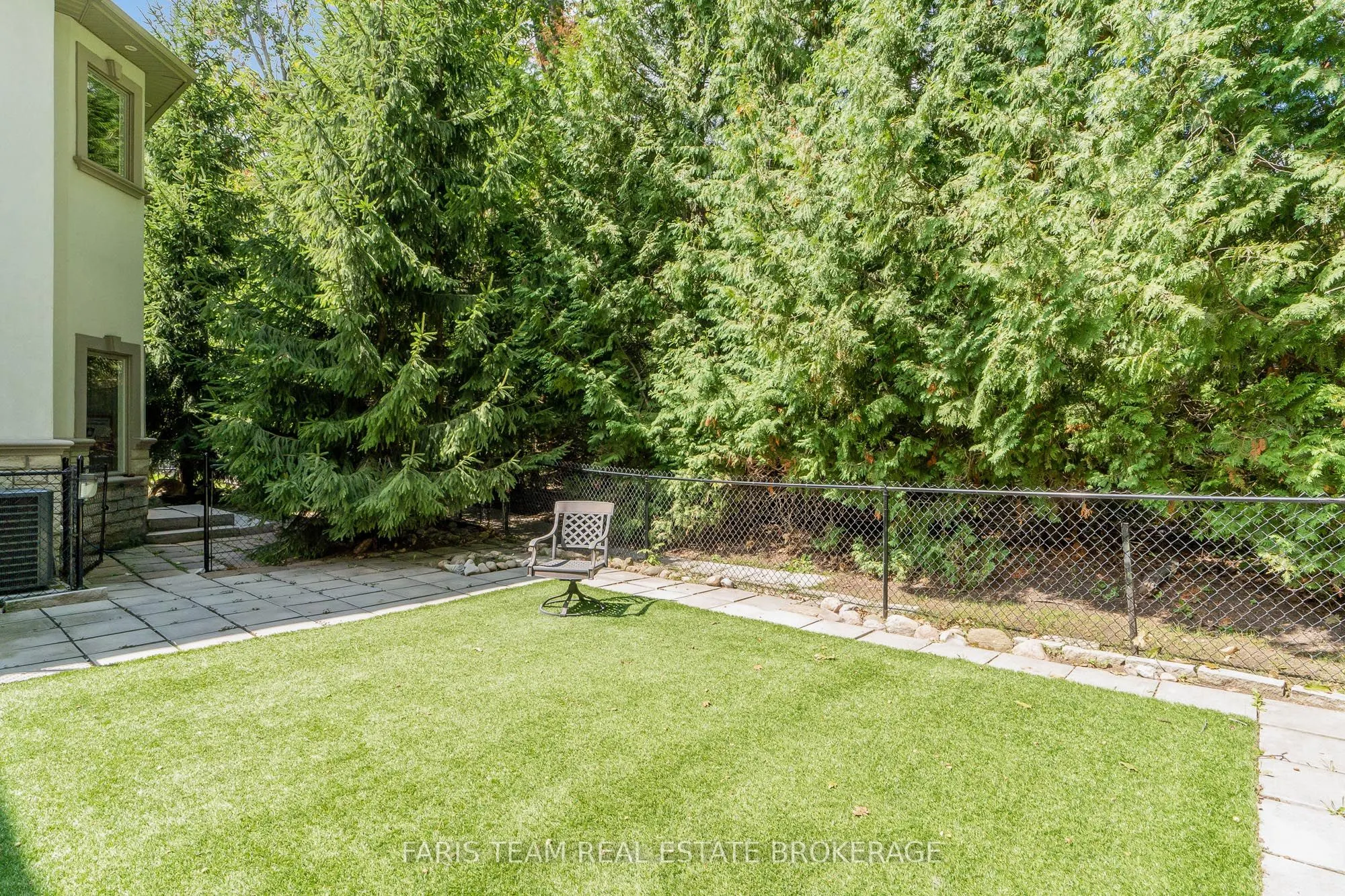 6 Georgina Drive