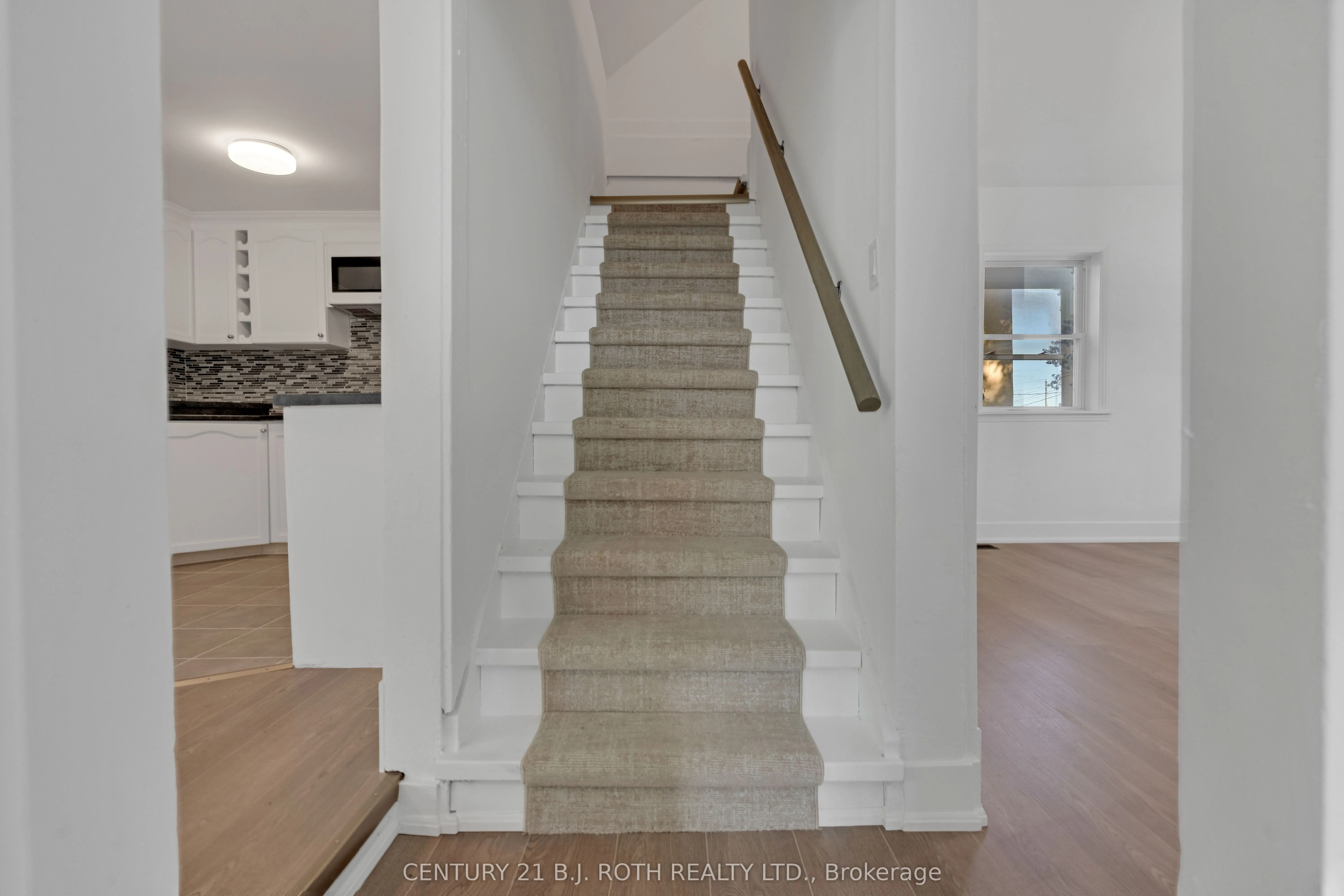 269 Moffat Street