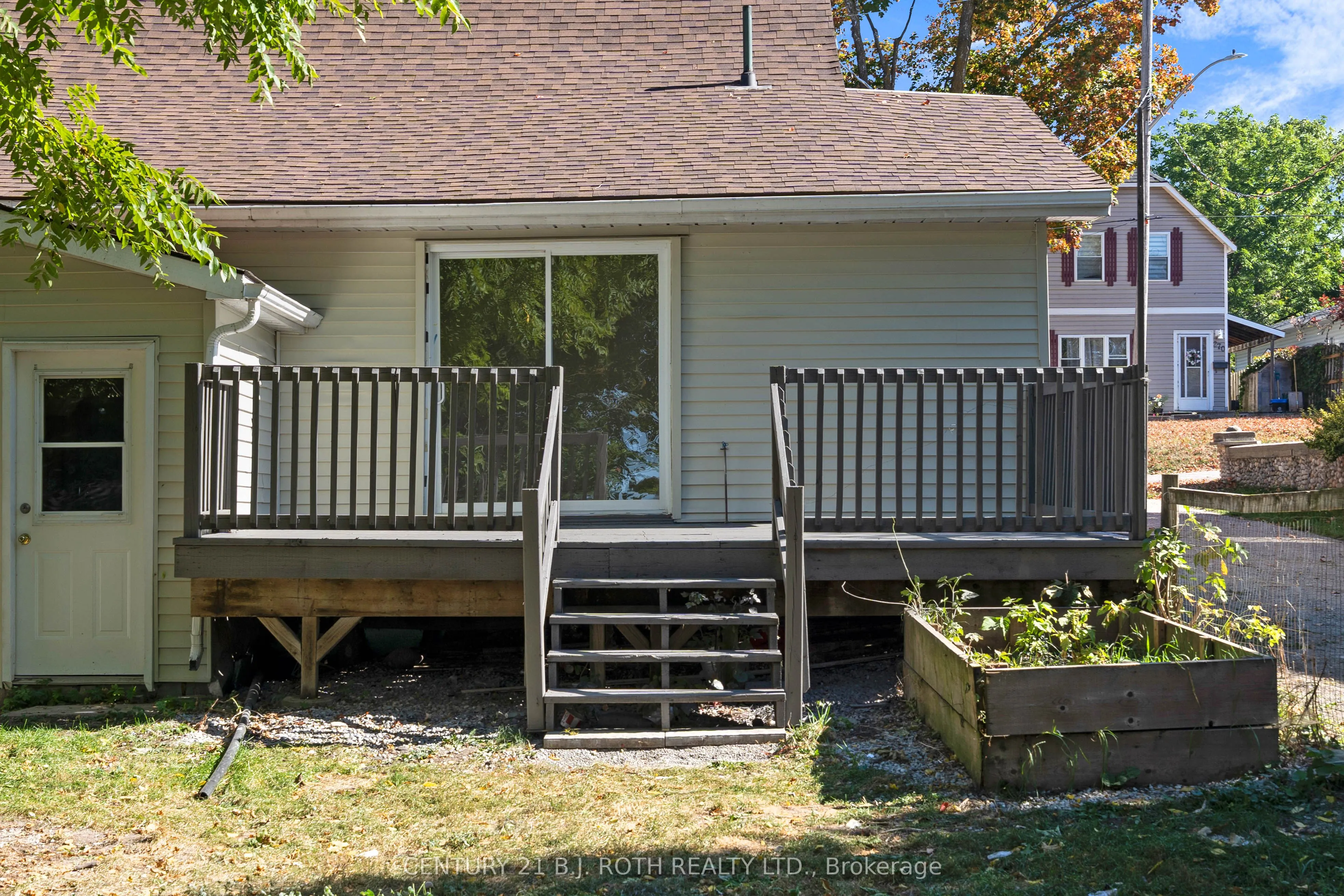 269 Moffat Street