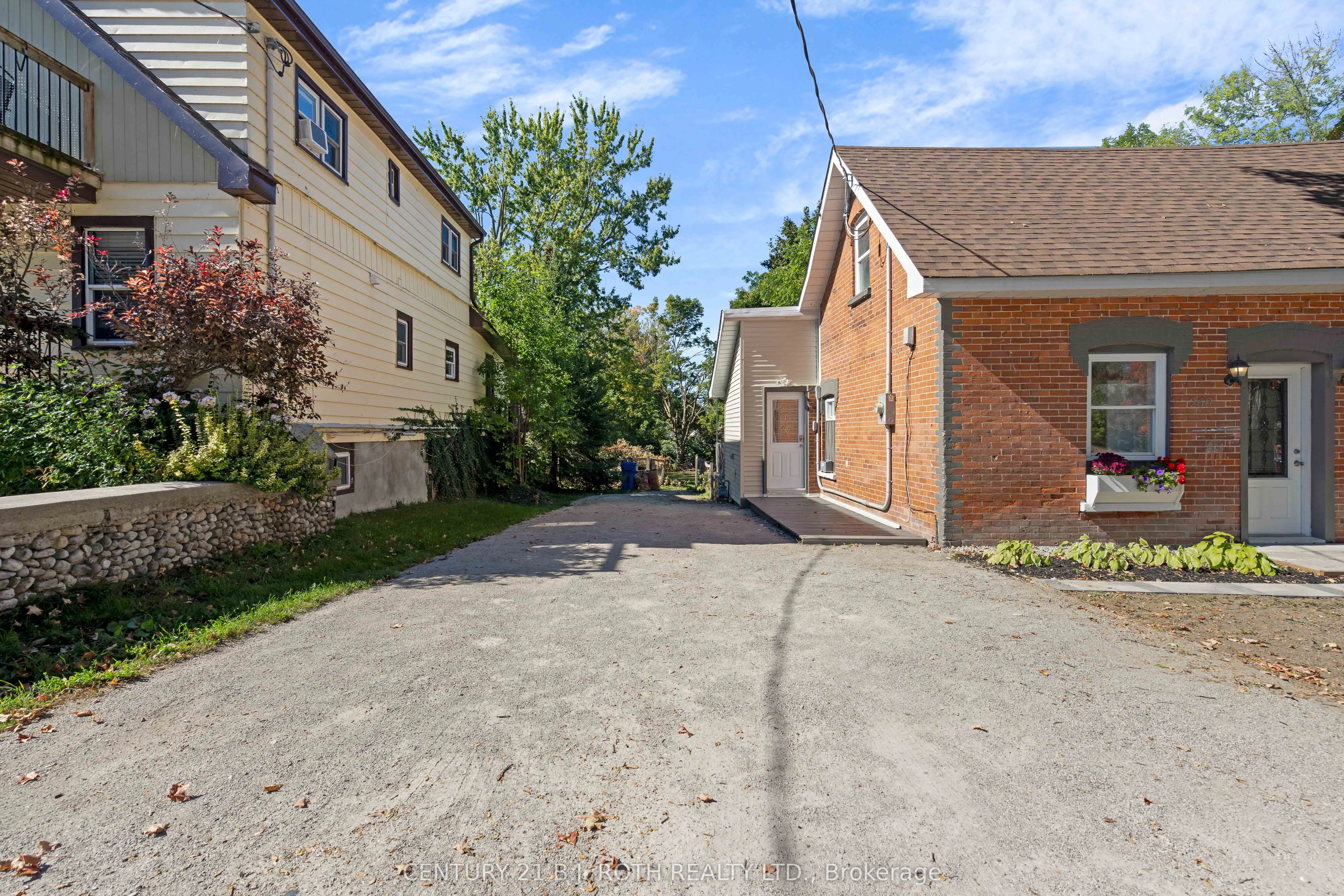 269 Moffat Street