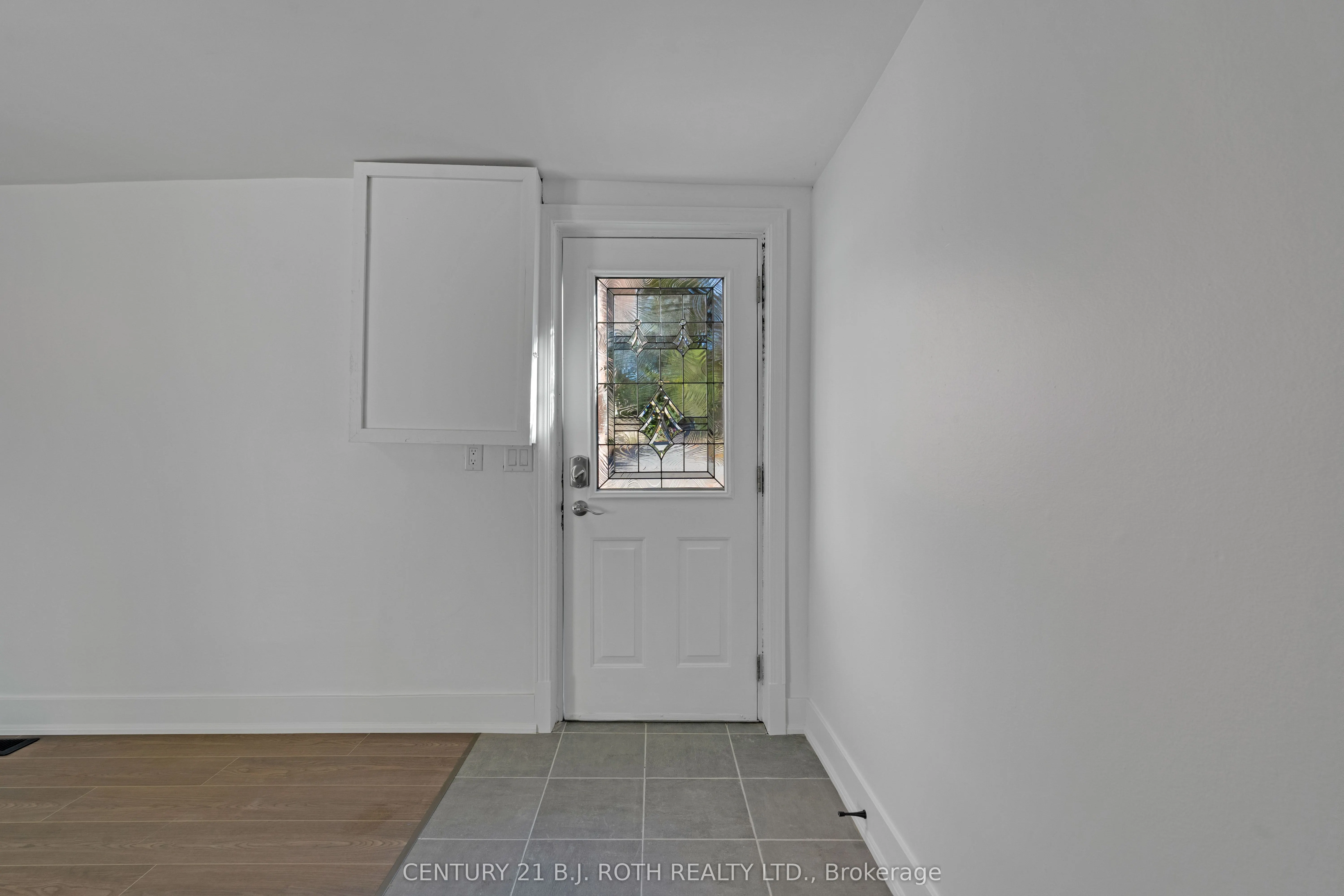 269 Moffat Street