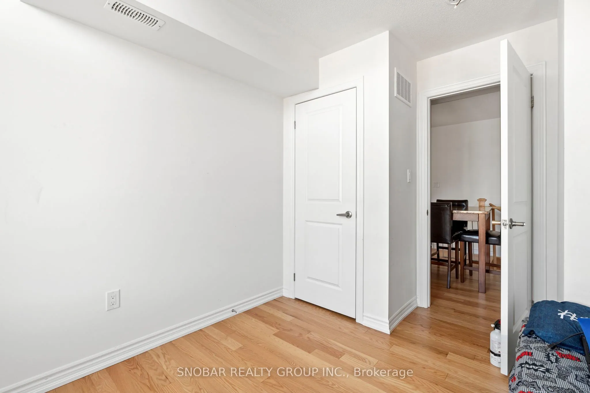 15 Valleybrook Road