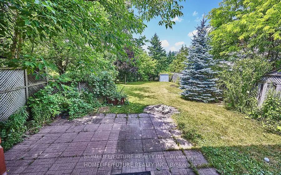 6 Pickett Crescent