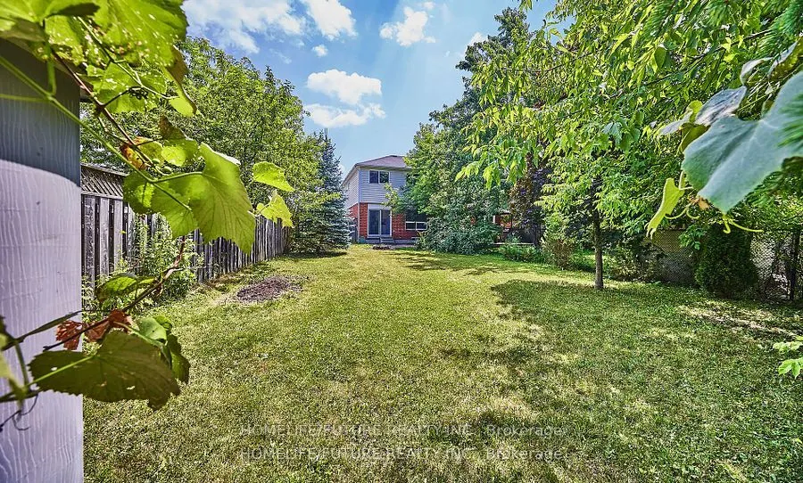 6 Pickett Crescent