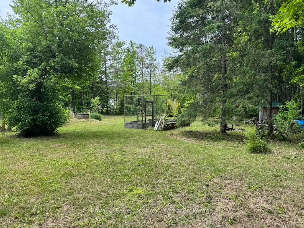 80 Concession 8 Road E