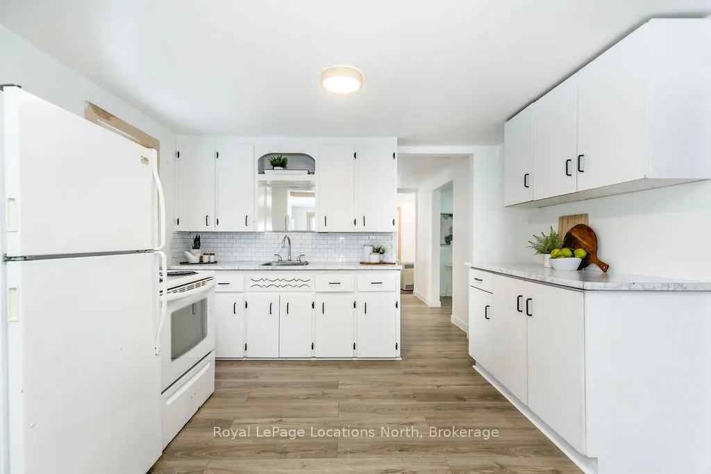 80 Concession 8 Road E