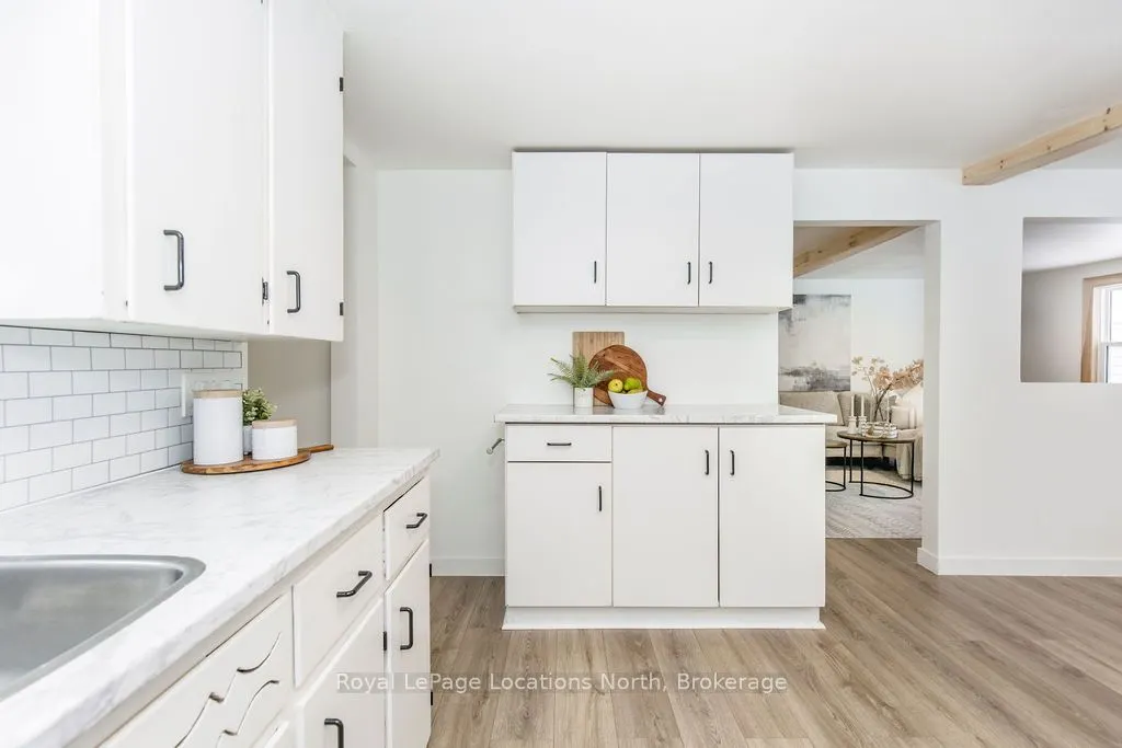 80 Concession 8 Road E
