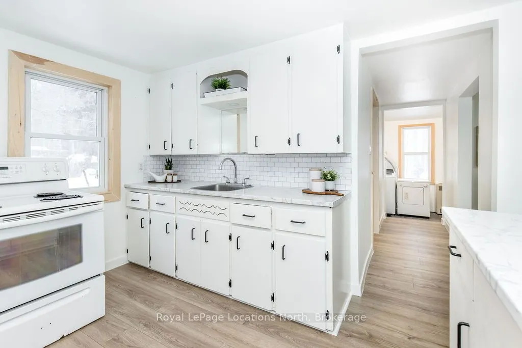80 Concession 8 Road E