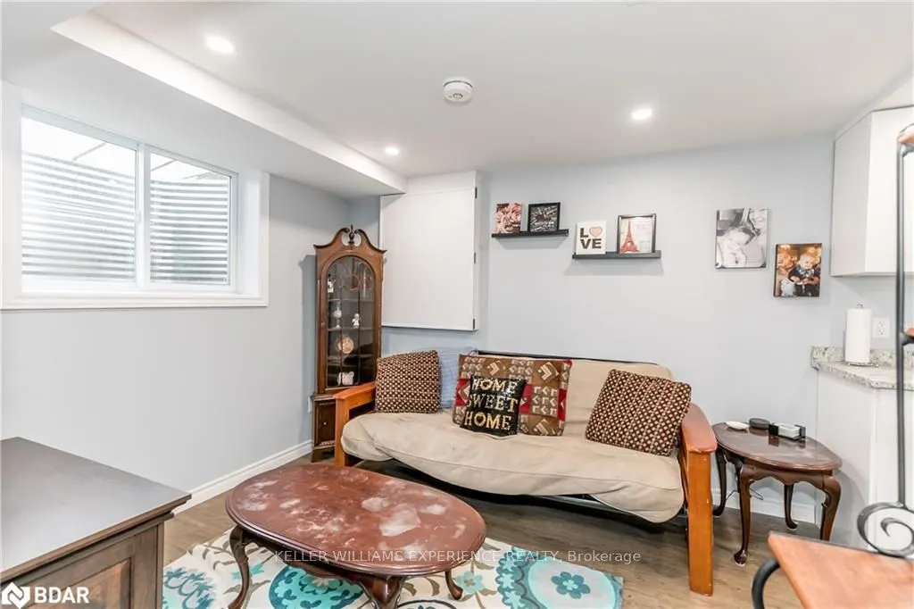 249A CUNDLES Road W