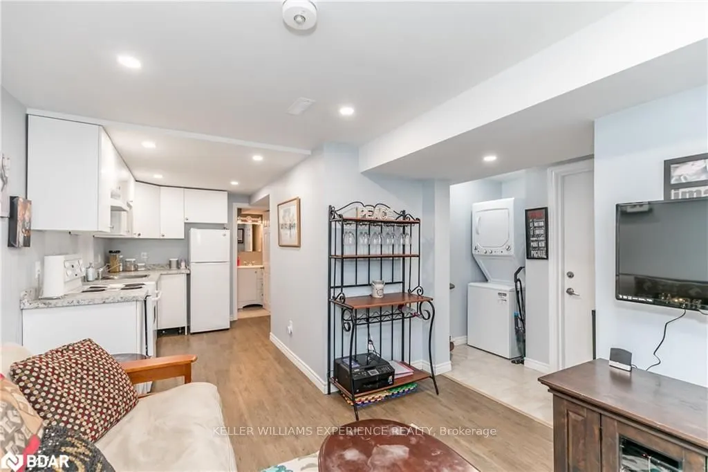 249A CUNDLES Road W
