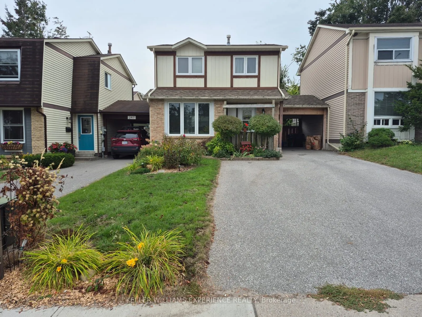 249A CUNDLES Road W