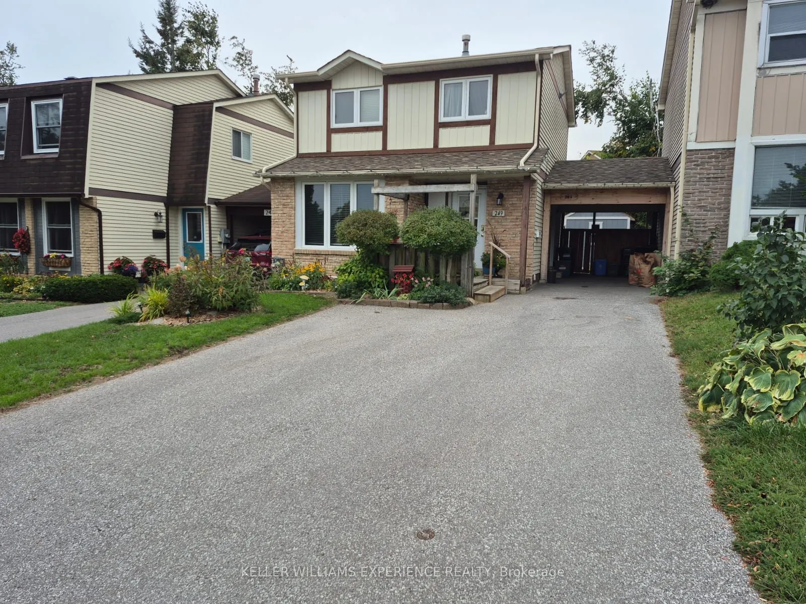 249A CUNDLES Road W