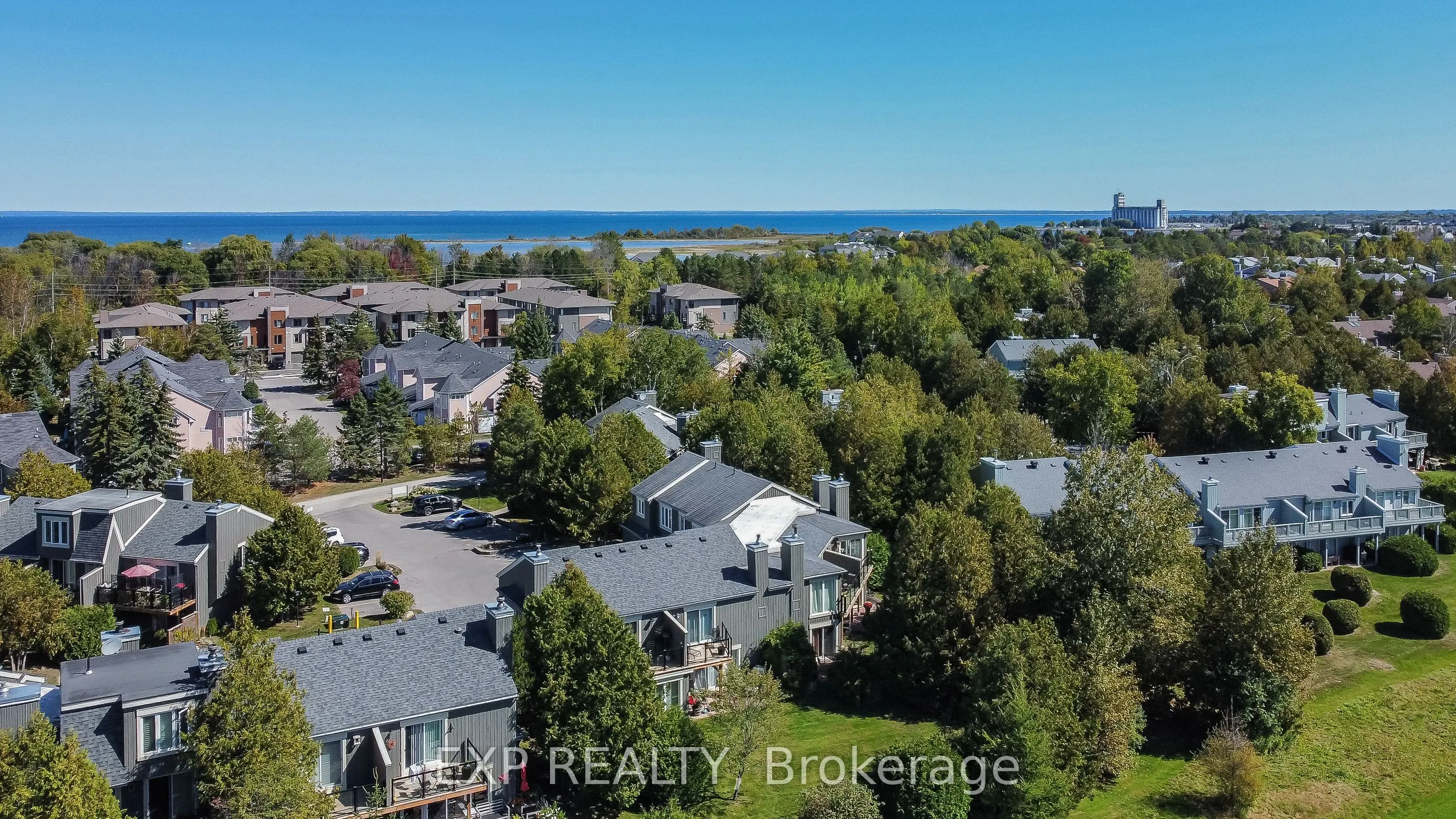 133 Fairway Crescent, #38