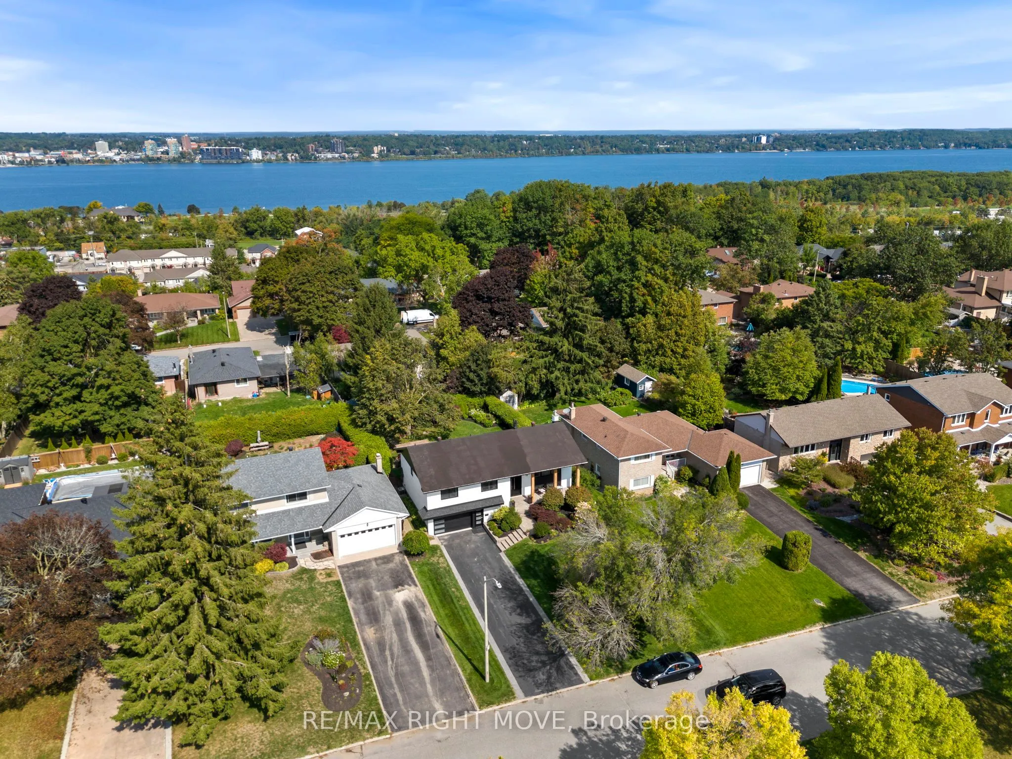 16 Greenfield Avenue