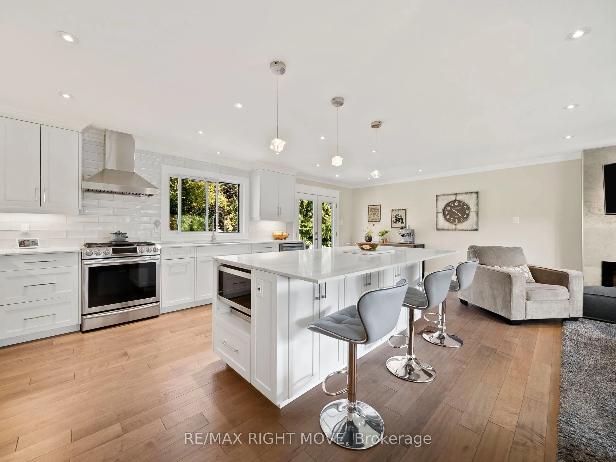 16 Greenfield Avenue