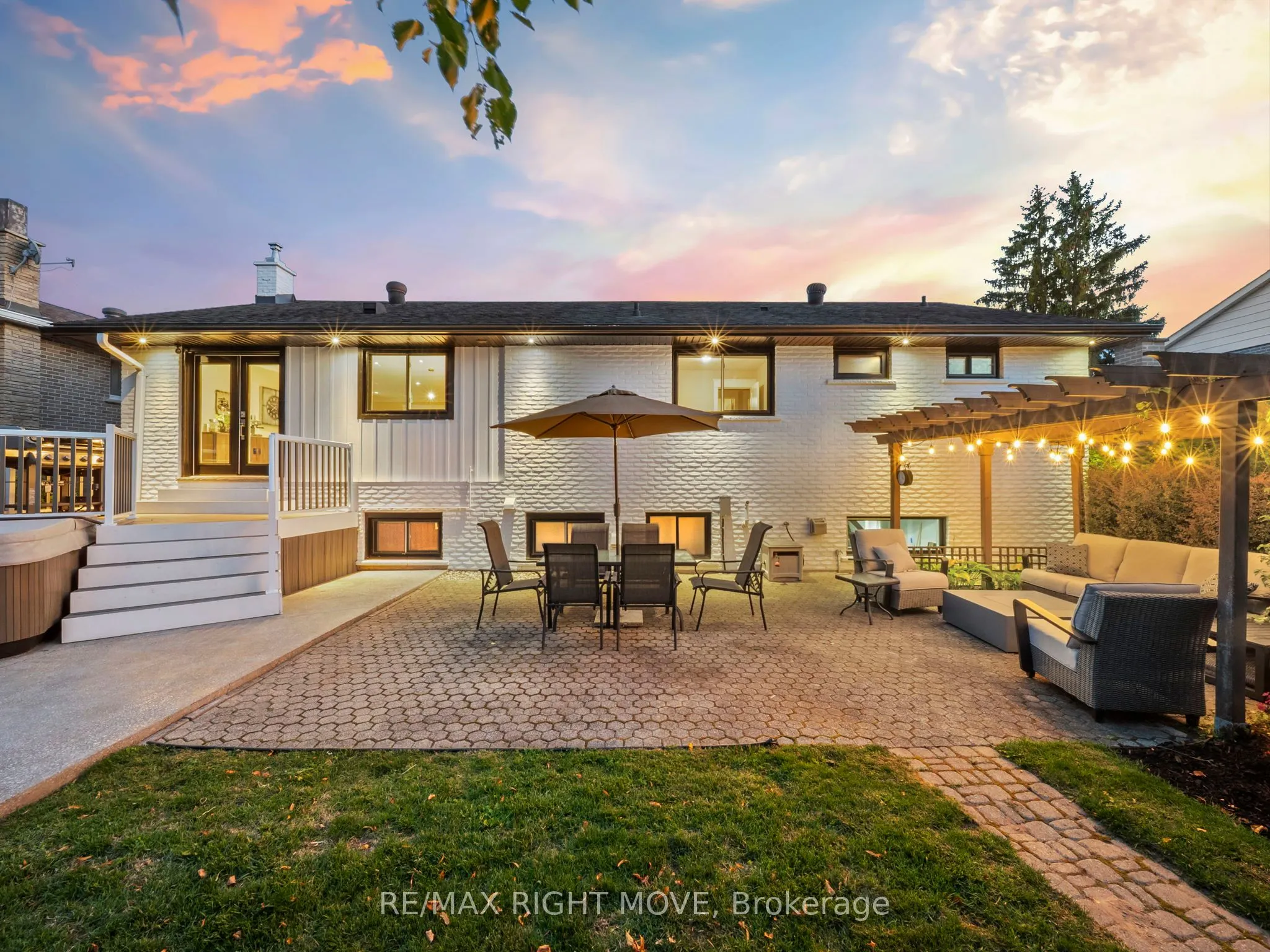 16 Greenfield Avenue