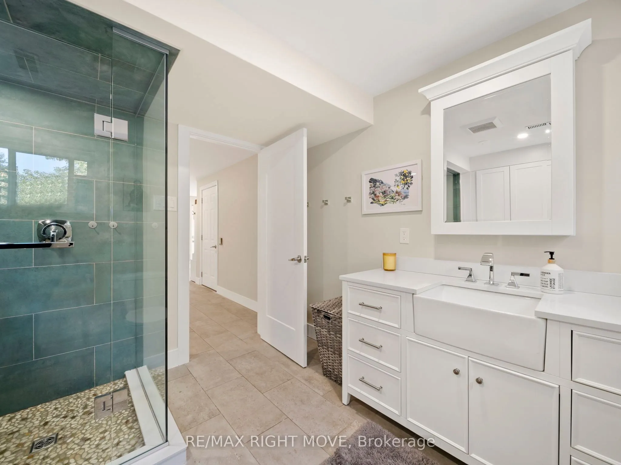16 Greenfield Avenue