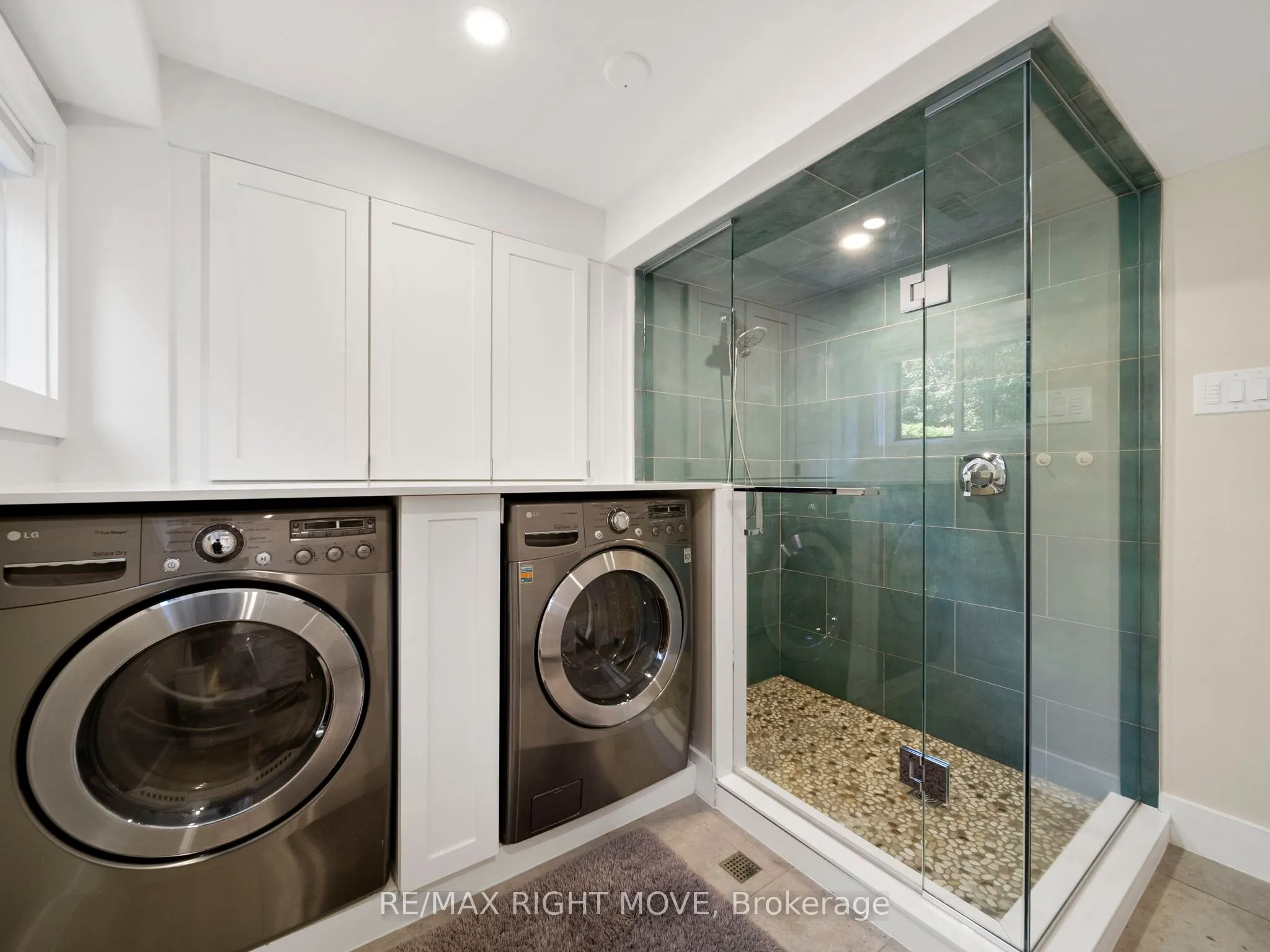 16 Greenfield Avenue