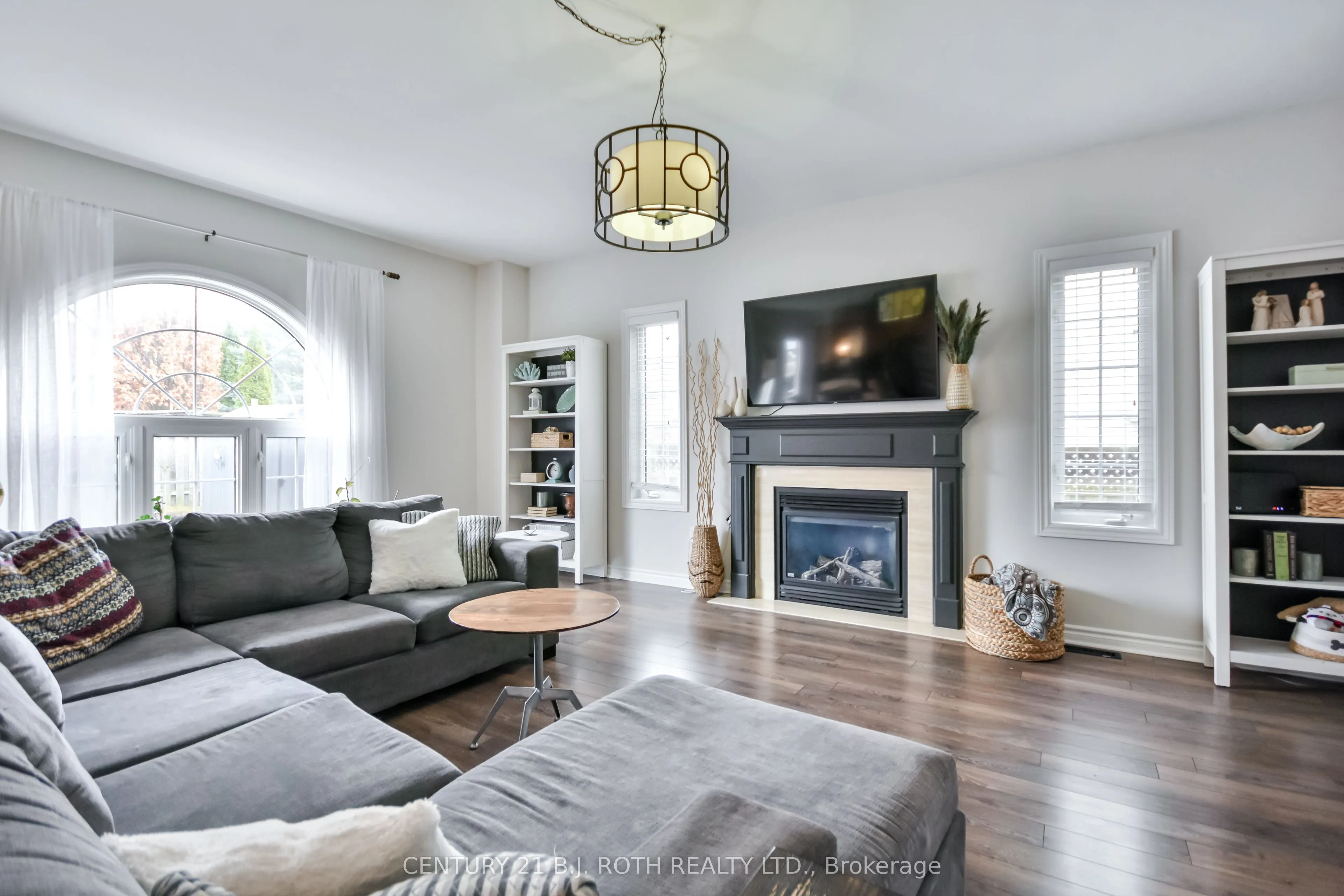 60 Carley Crescent