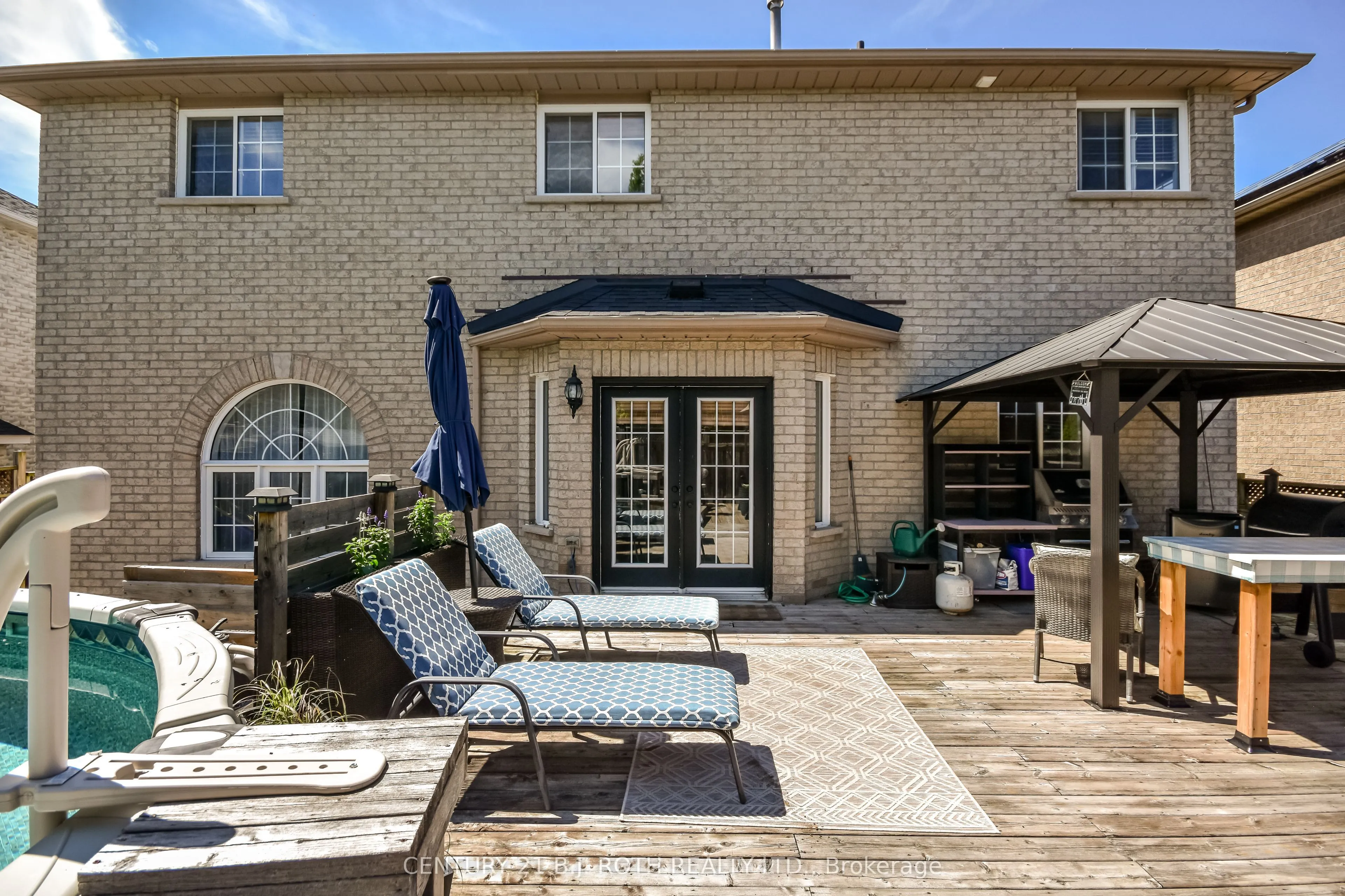 60 Carley Crescent