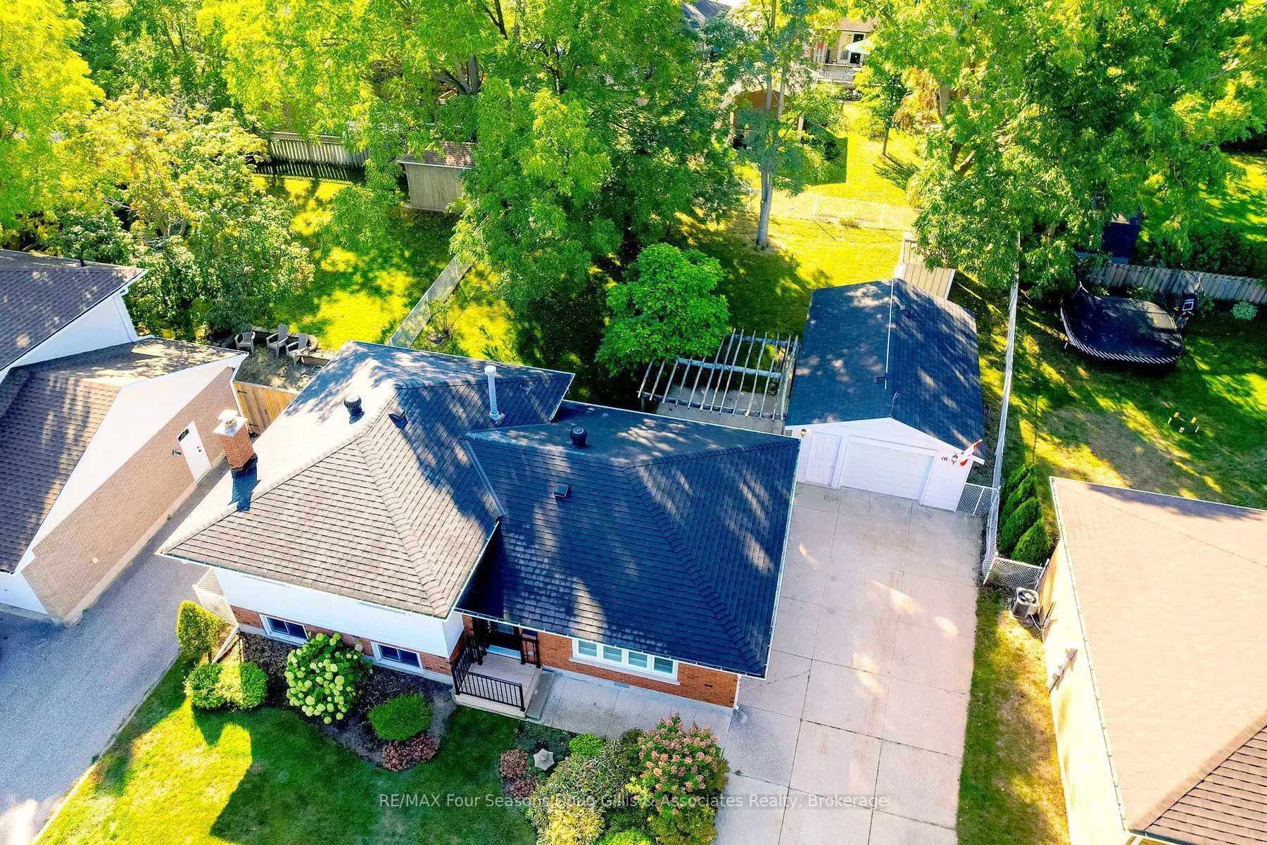 10 Lockhart Road
