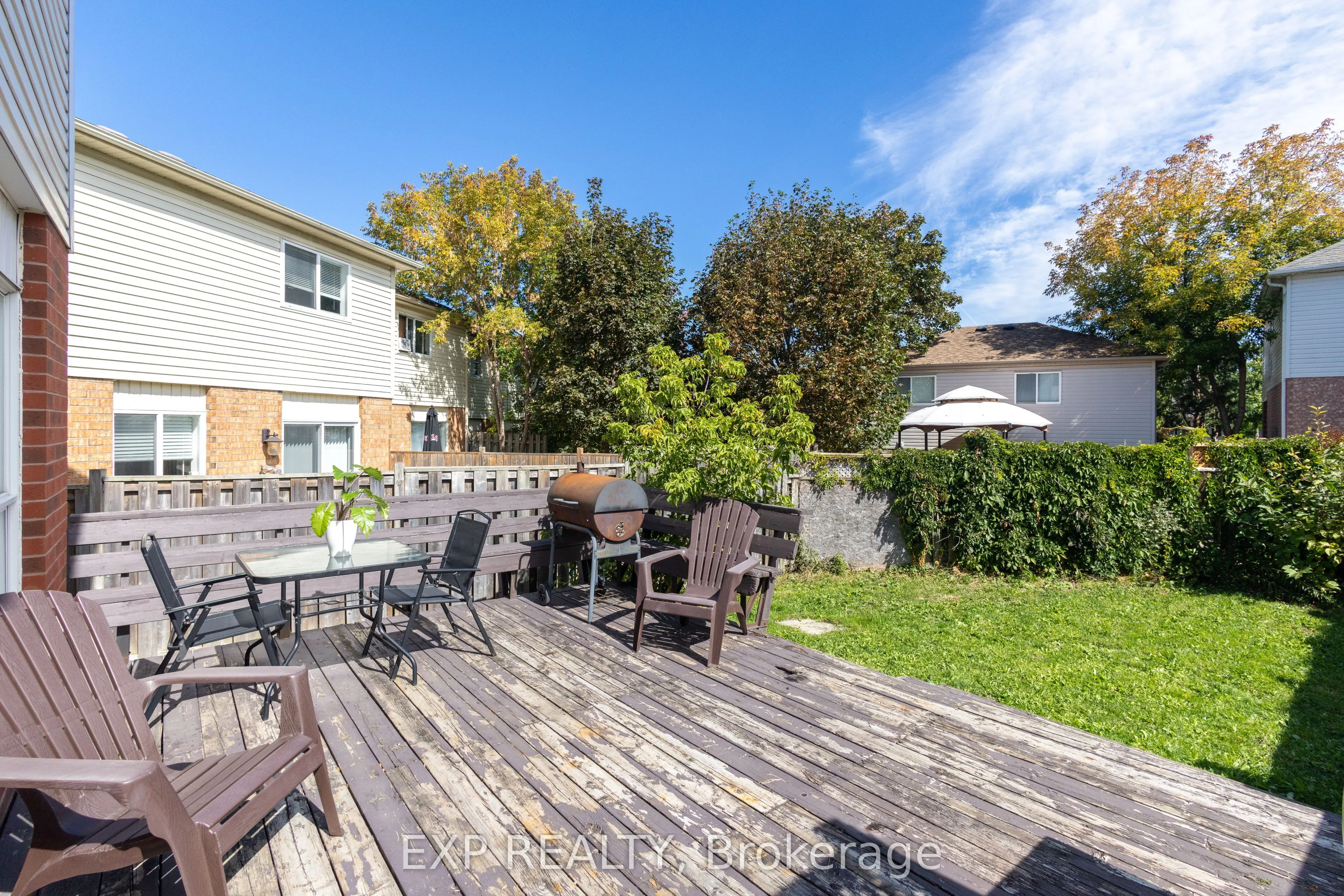 192 Pickett Crescent