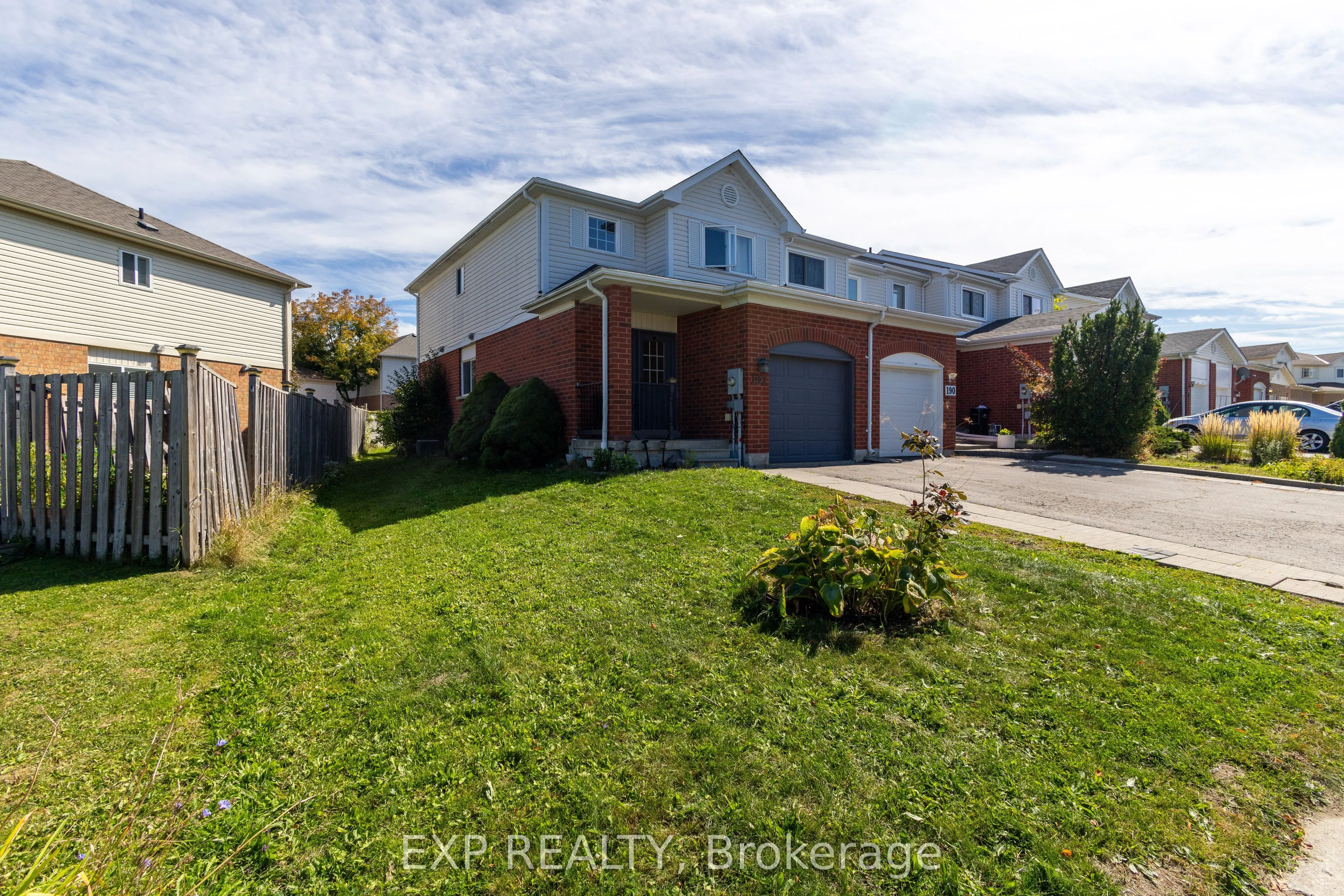 192 Pickett Crescent