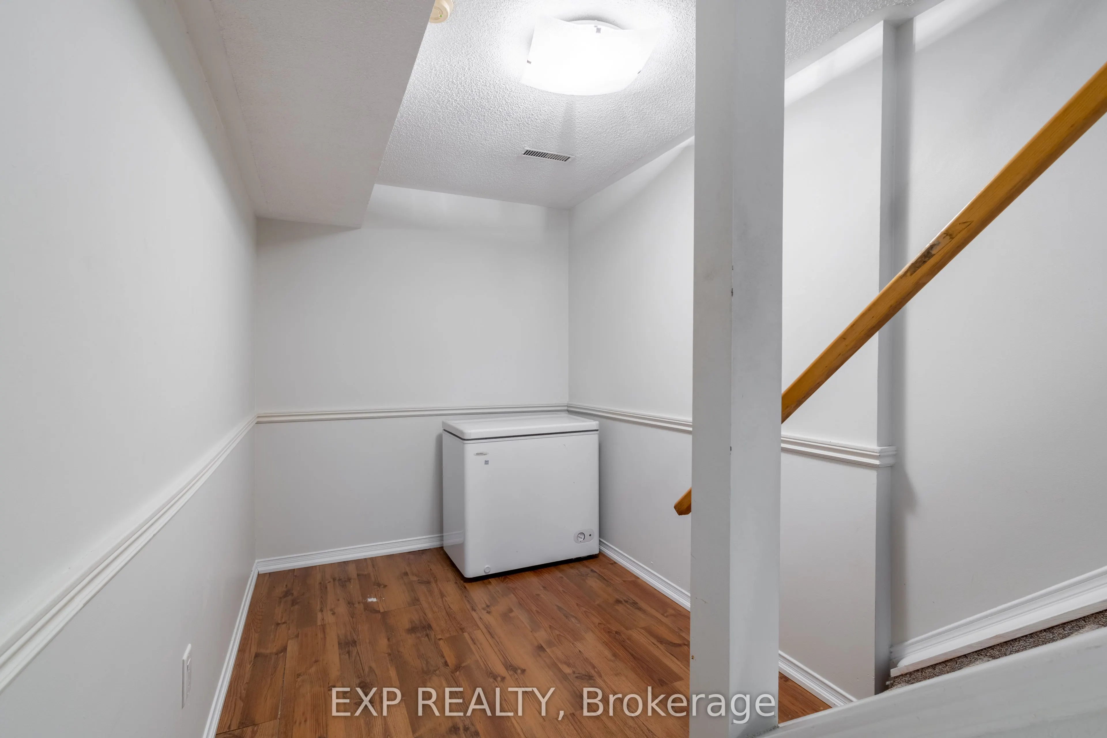 192 Pickett Crescent