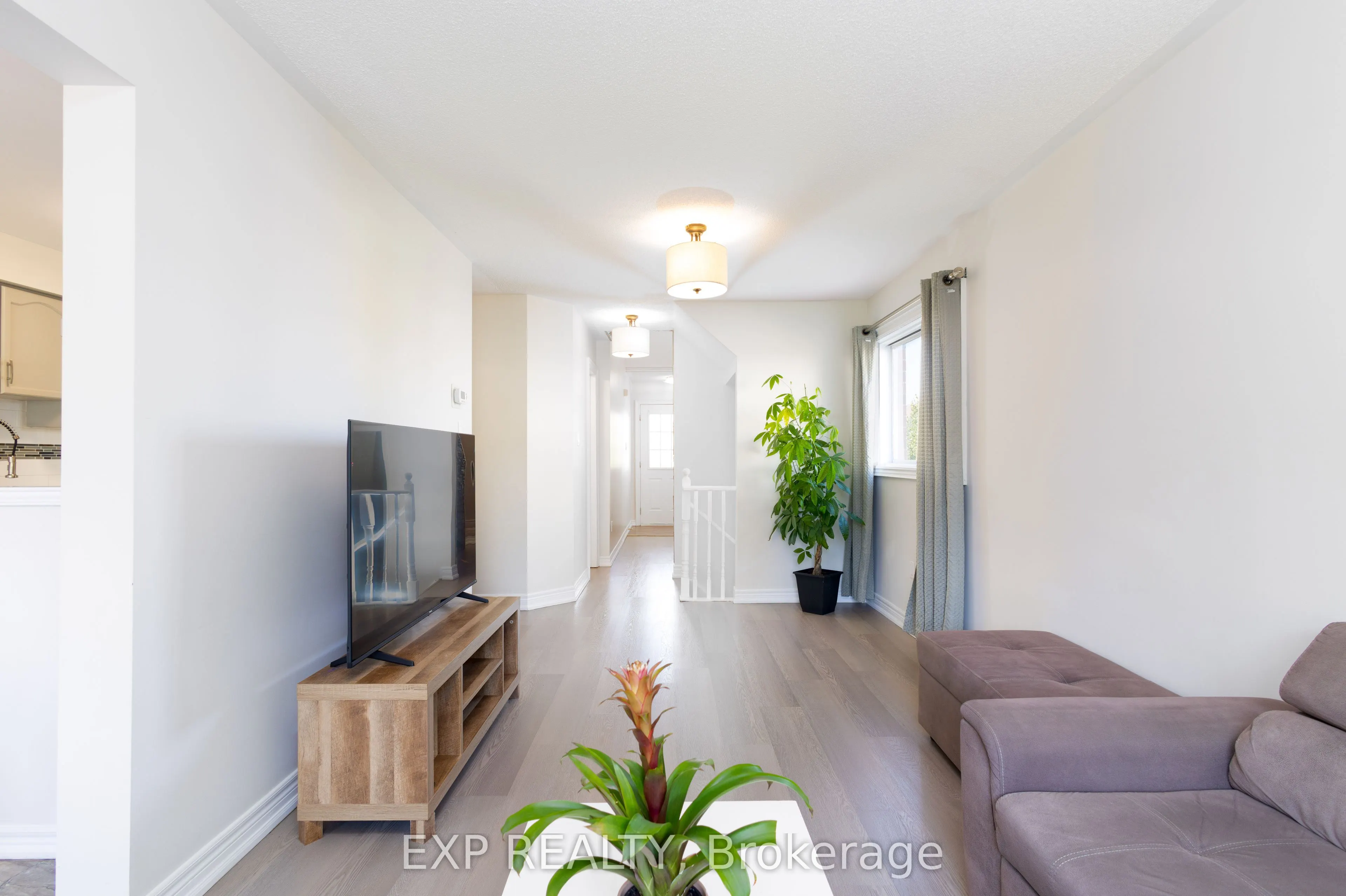 192 Pickett Crescent