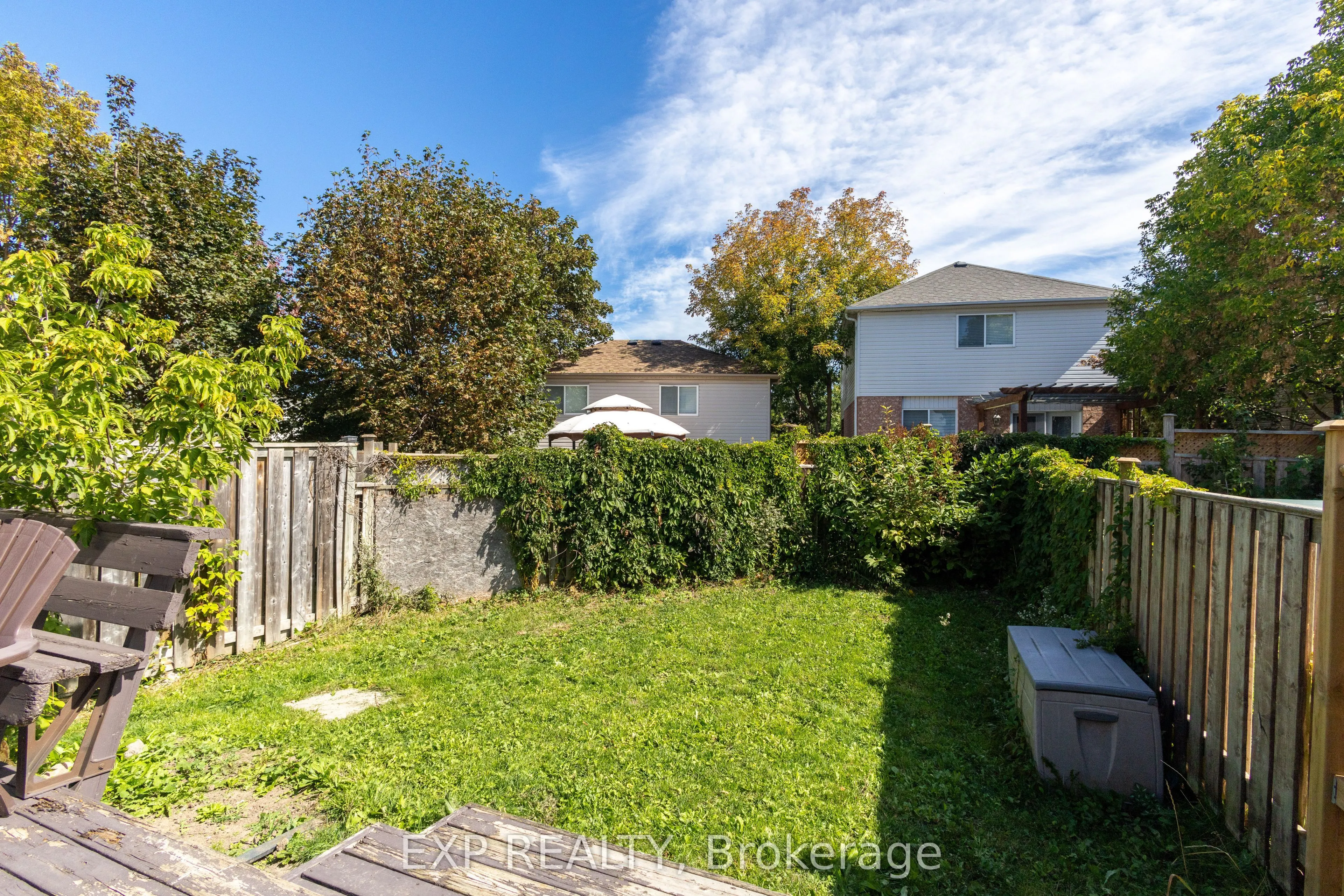 192 Pickett Crescent