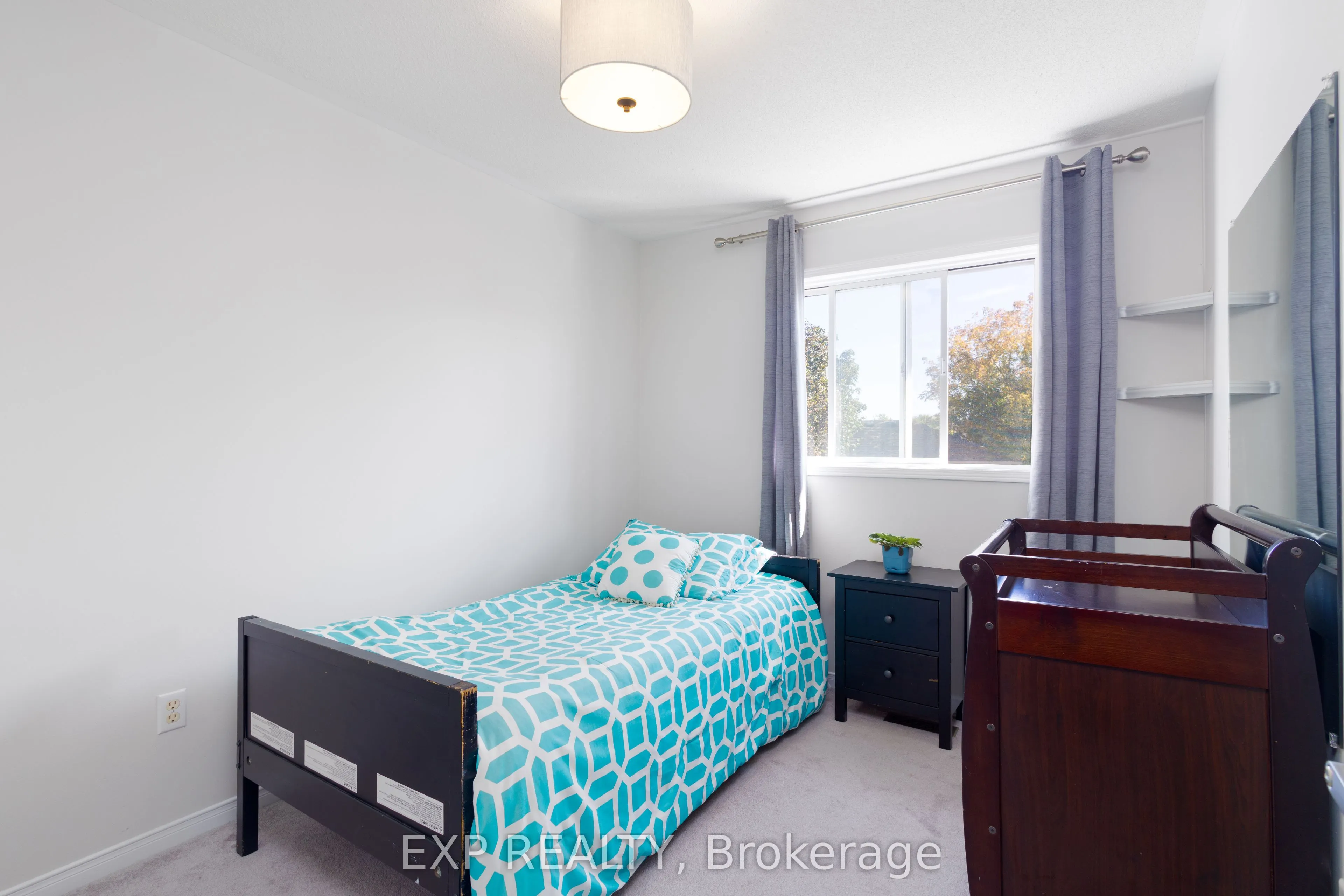192 Pickett Crescent