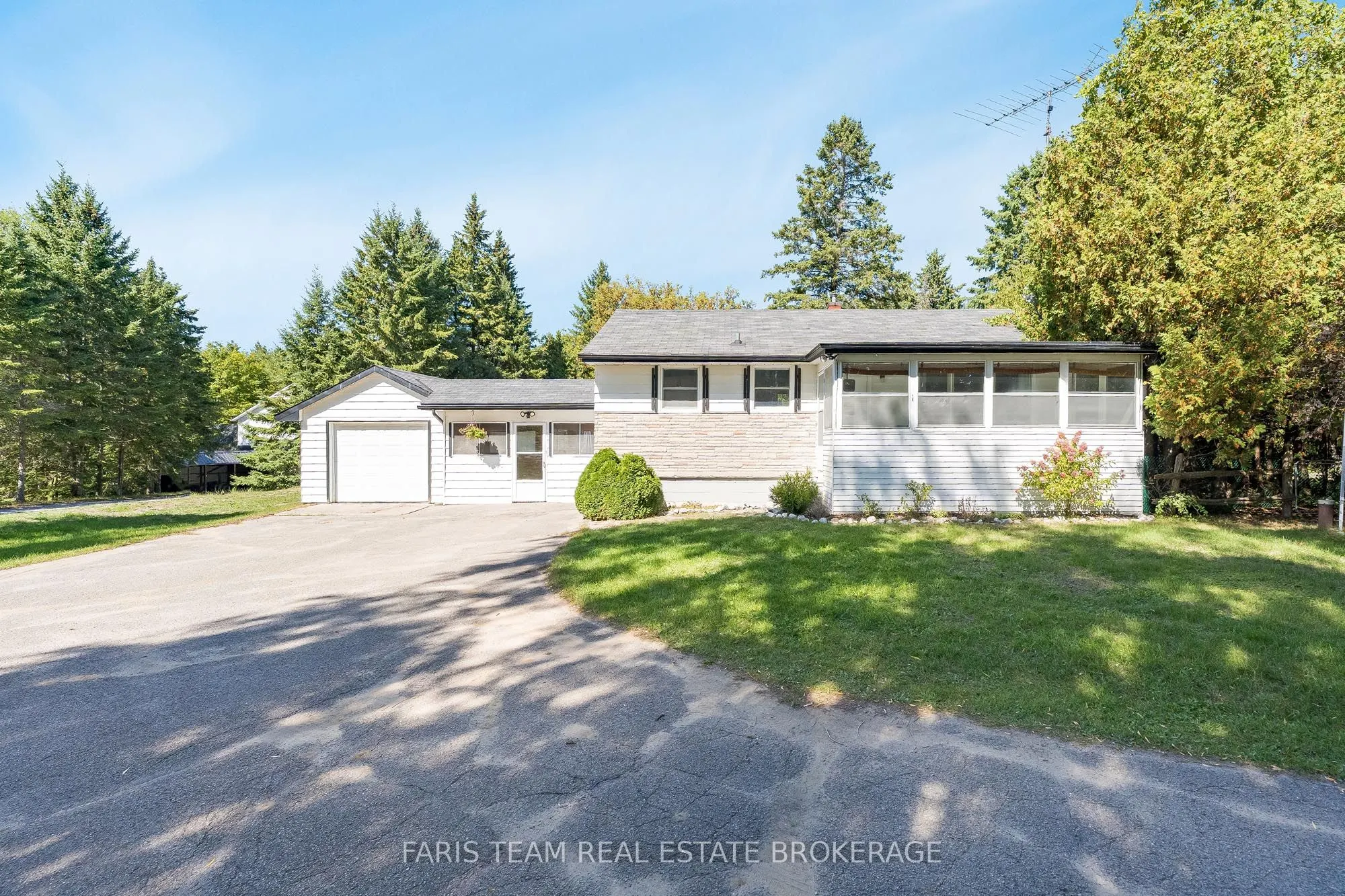2570 Sunnidale Road