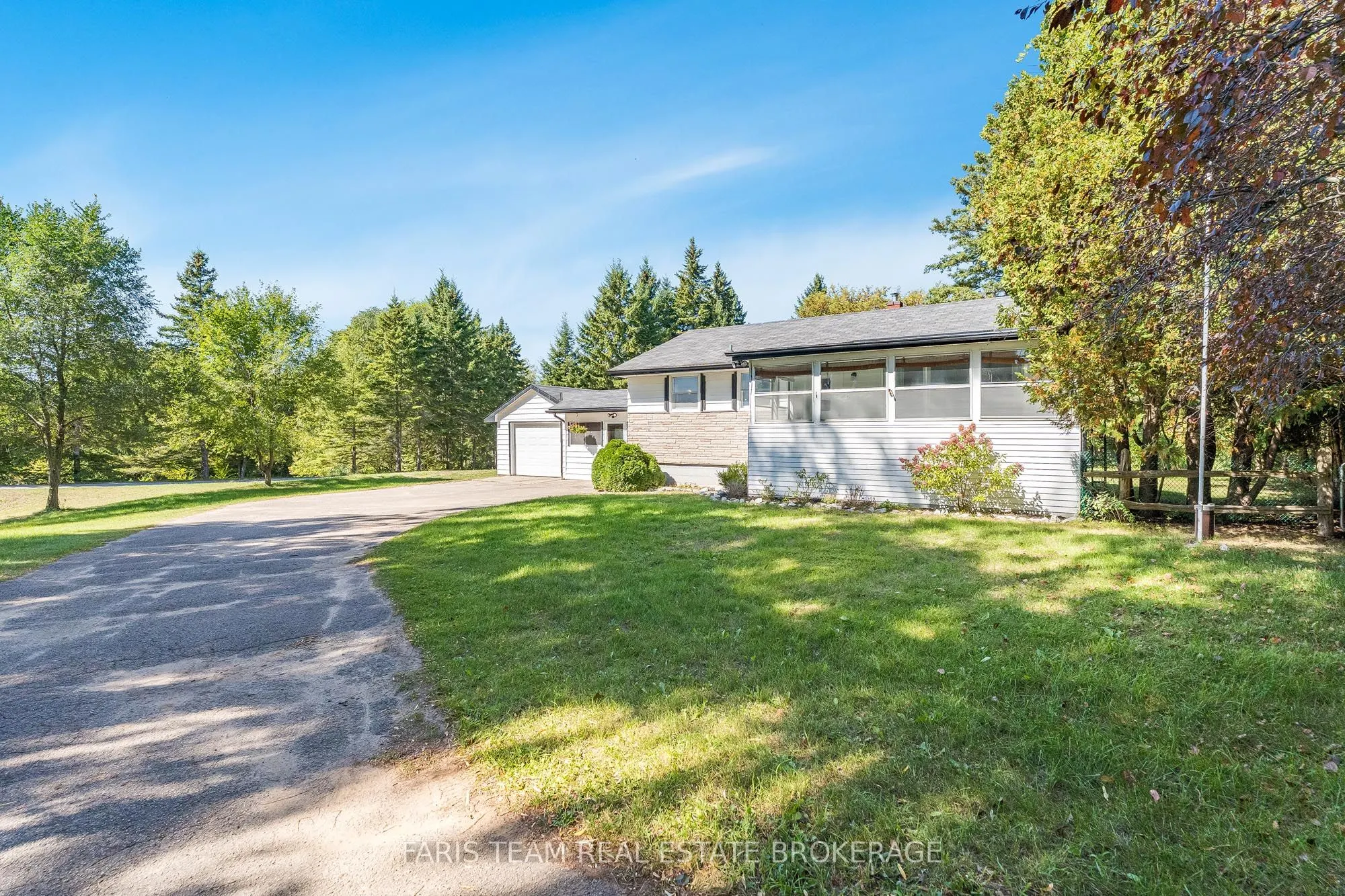2570 Sunnidale Road