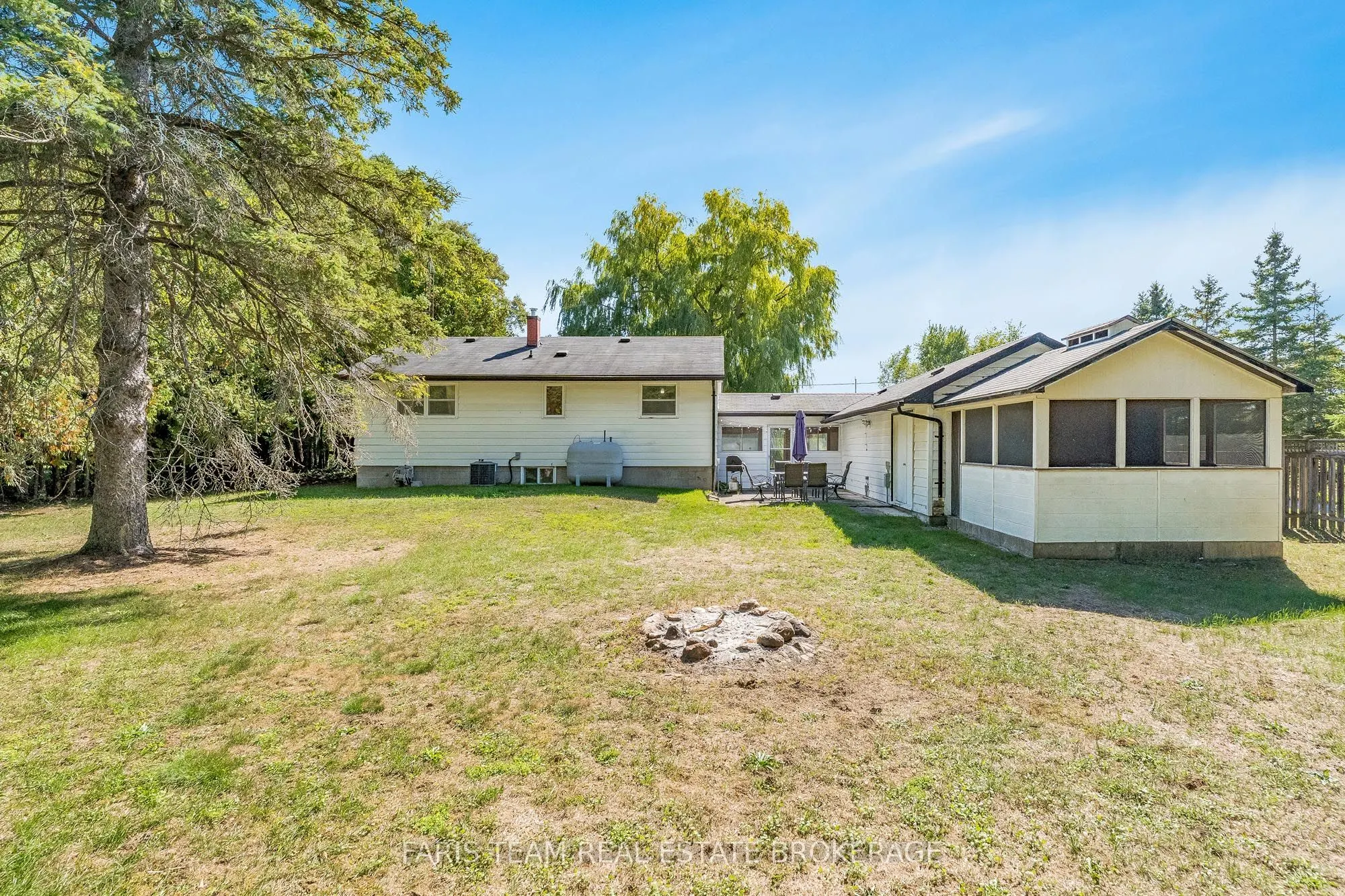 2570 Sunnidale Road