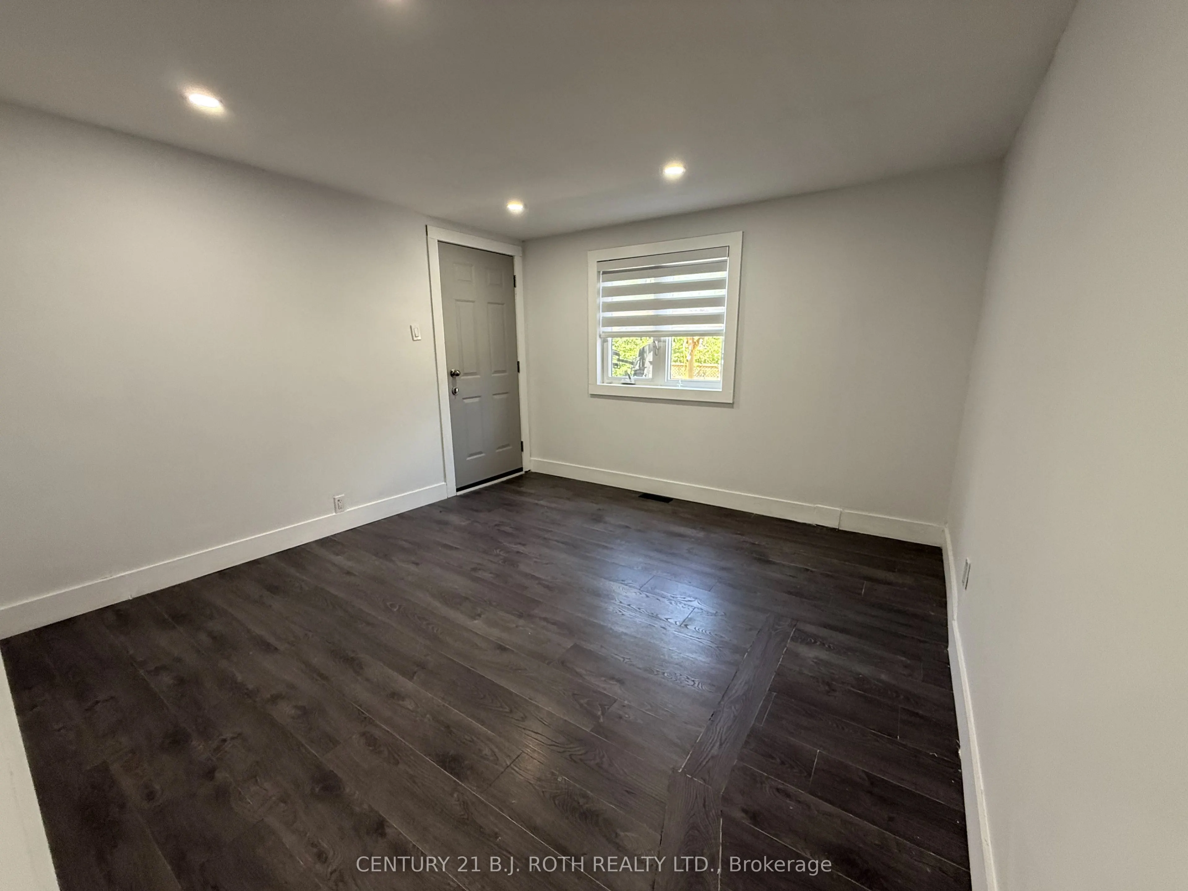759 Essa Road, #Upper 2