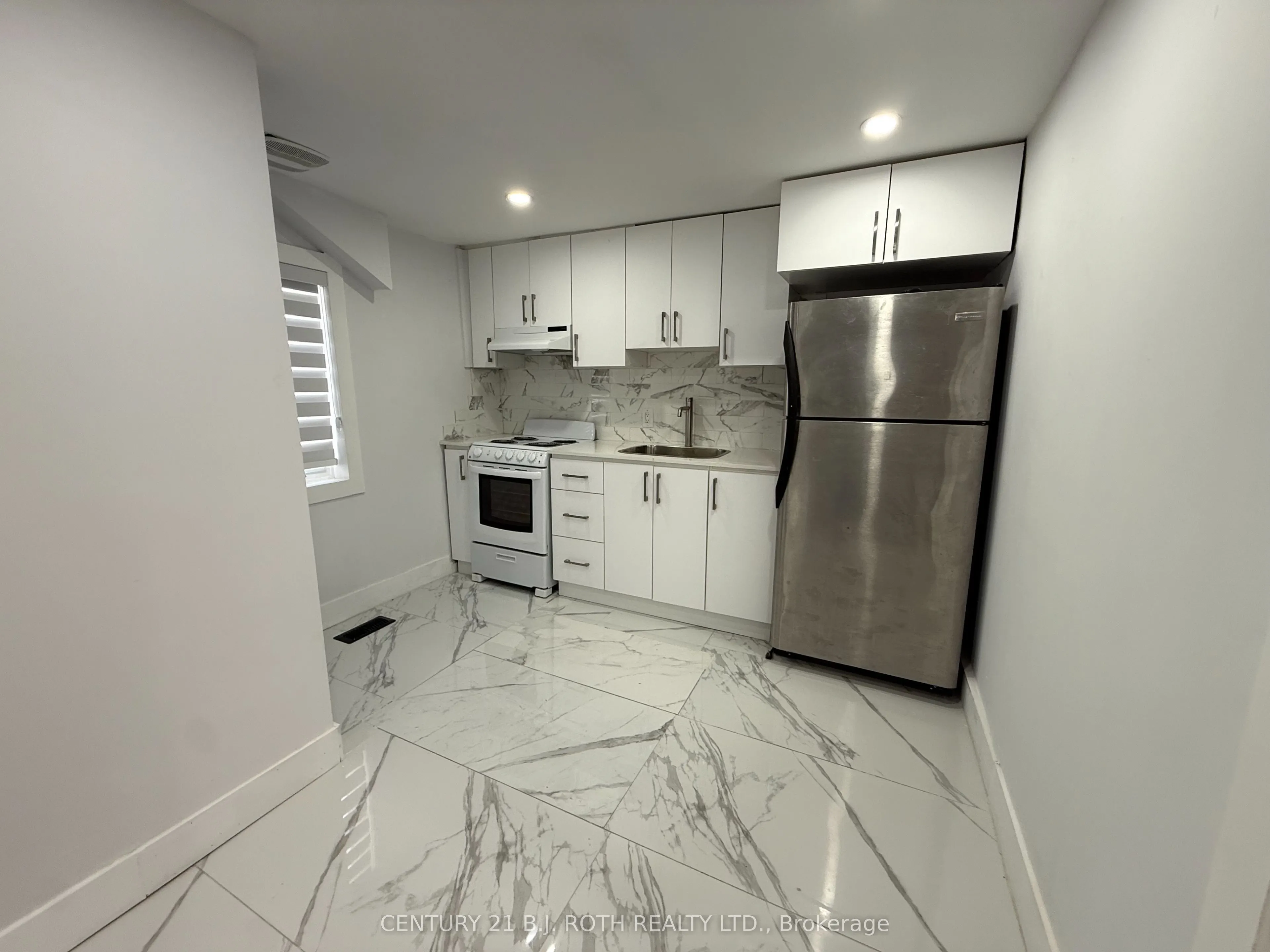 759 Essa Road, #Upper 2