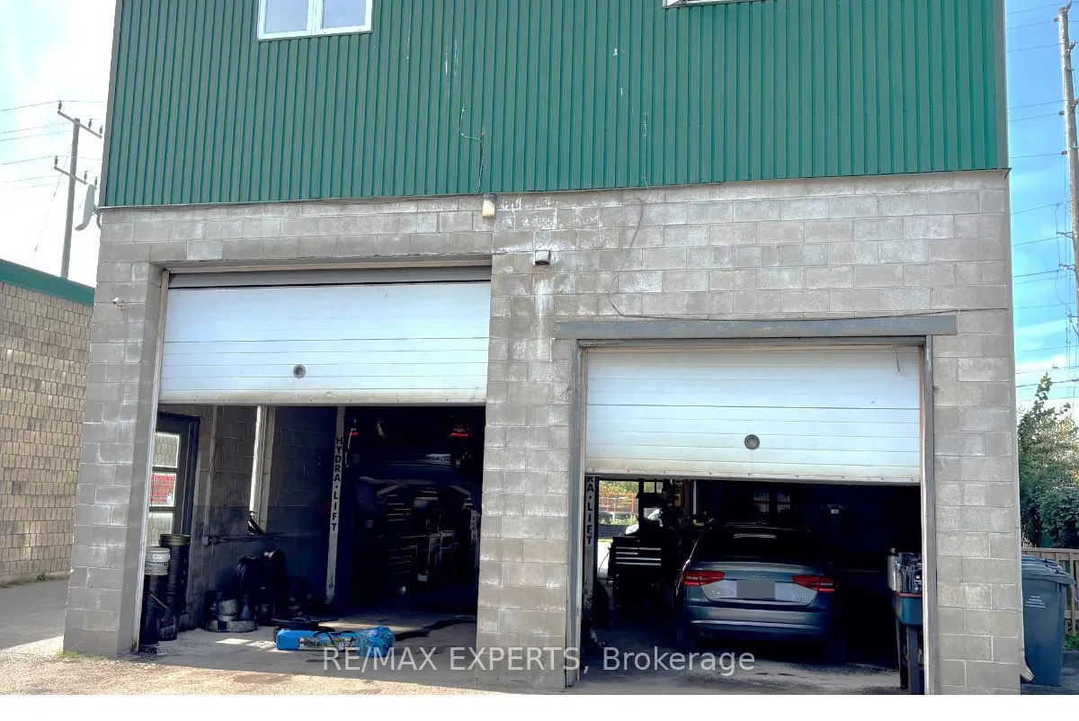 5 Ferndale Drive N